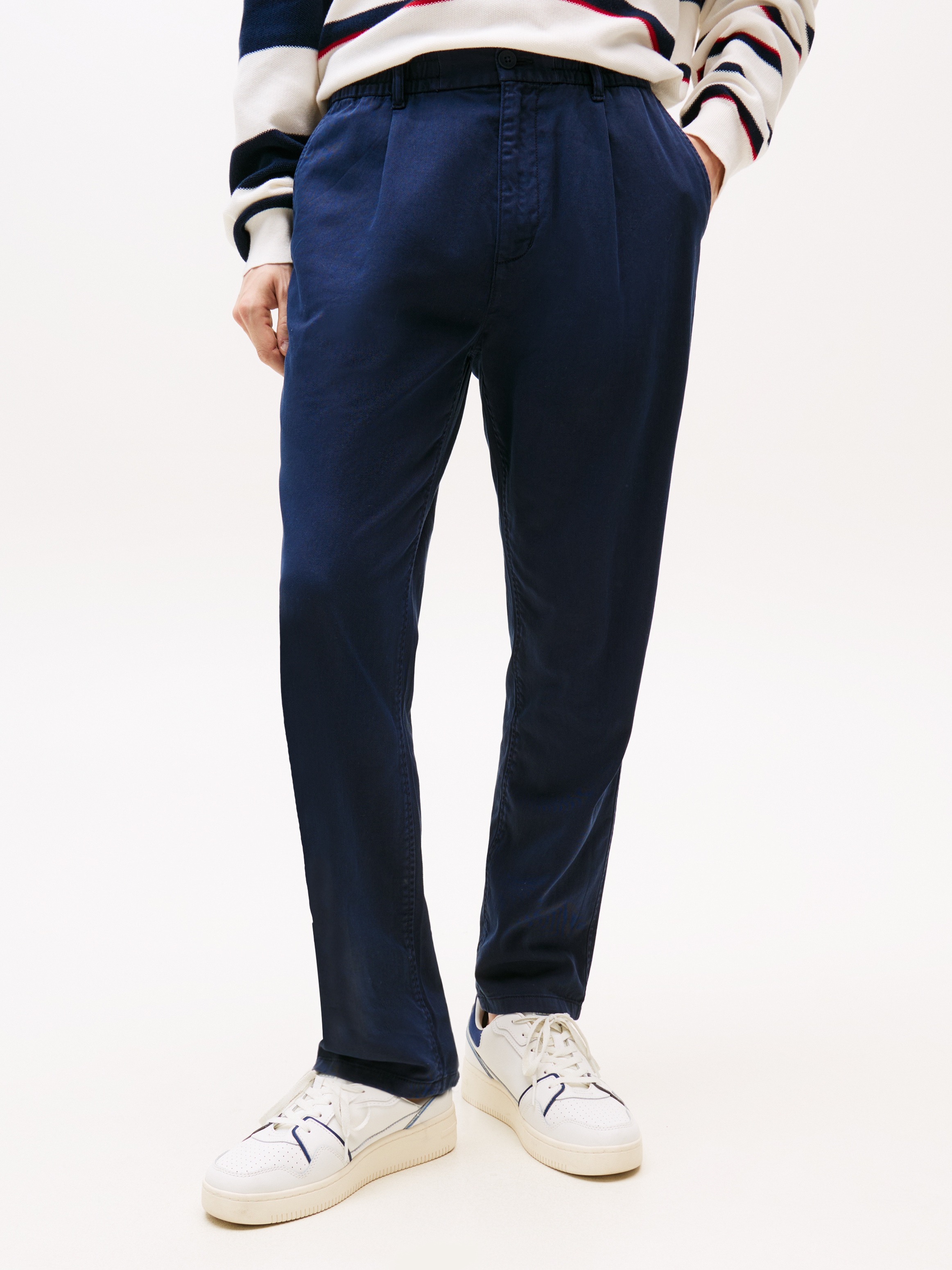 Tommy Jeans Stoffhose »TJM ISAAC LIGHT COTTON PANTS« Mit Gürtelschlaufen