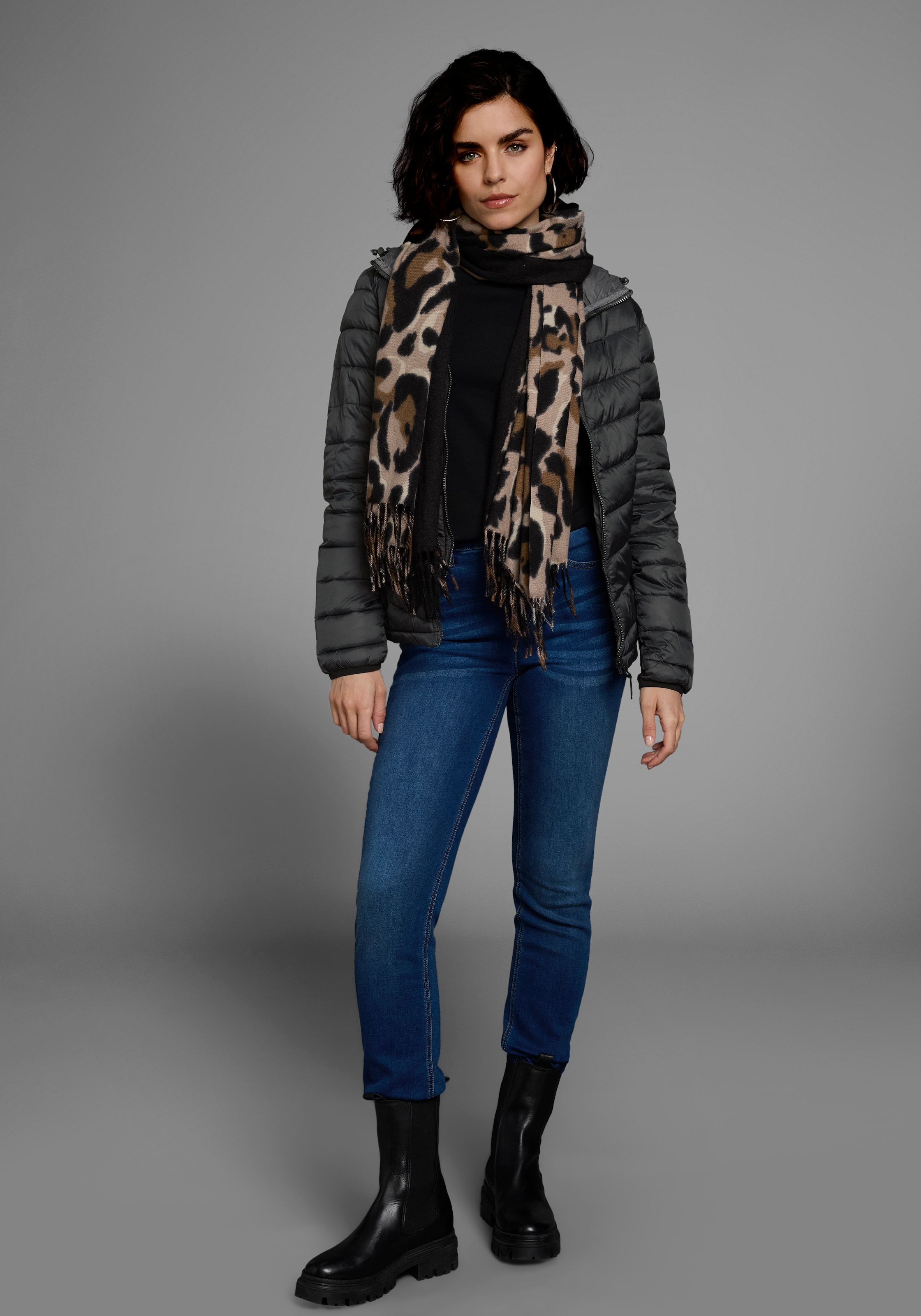 Polarino Steppjacke, mit Kapuze, für kühle Tage, aus leichtem Webmaterial, wasserabweisend