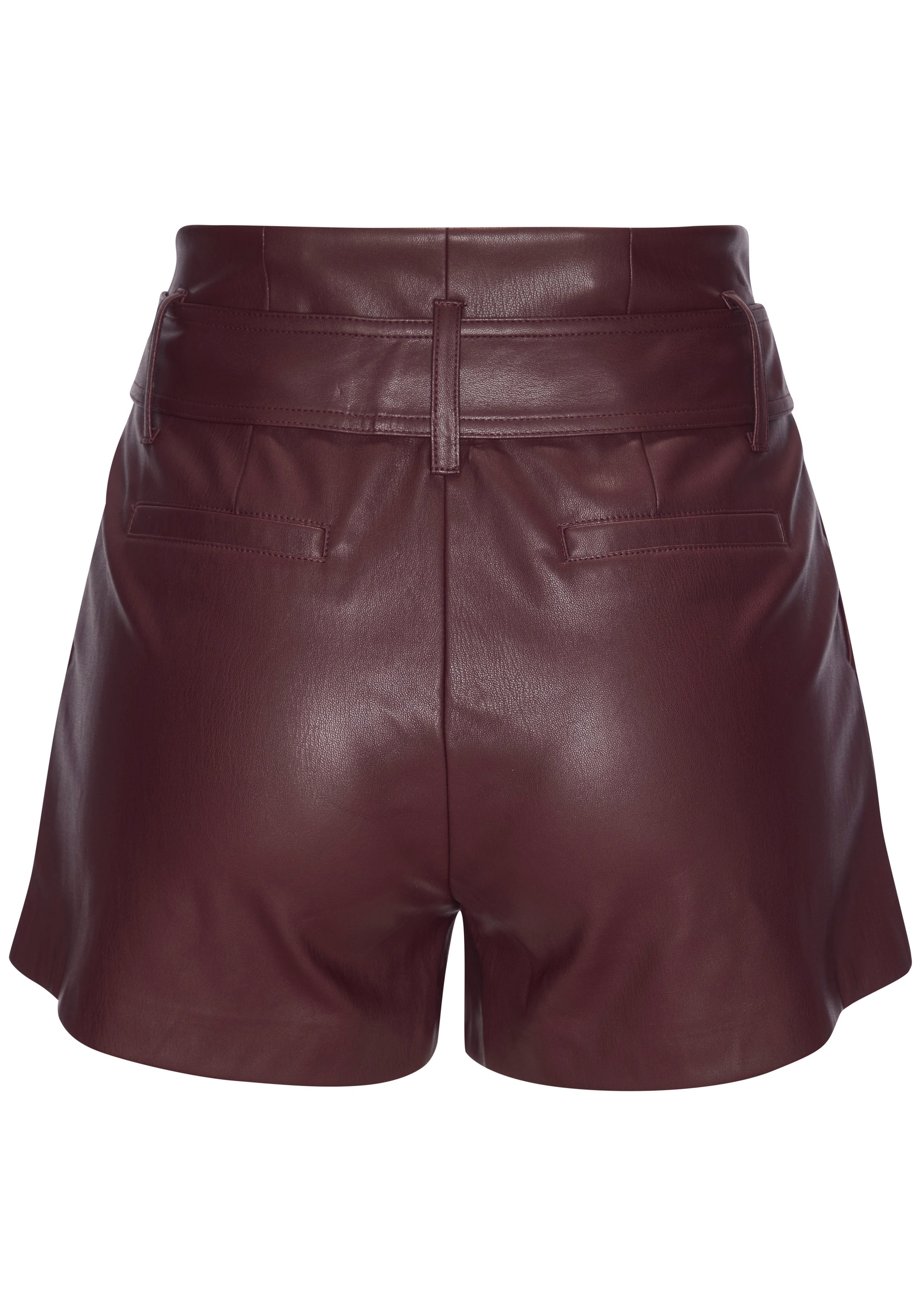 LASCANA Shorts, (mit Gürtel), aus Lederimitat, Kunstleder Shorts, elegant, modisch