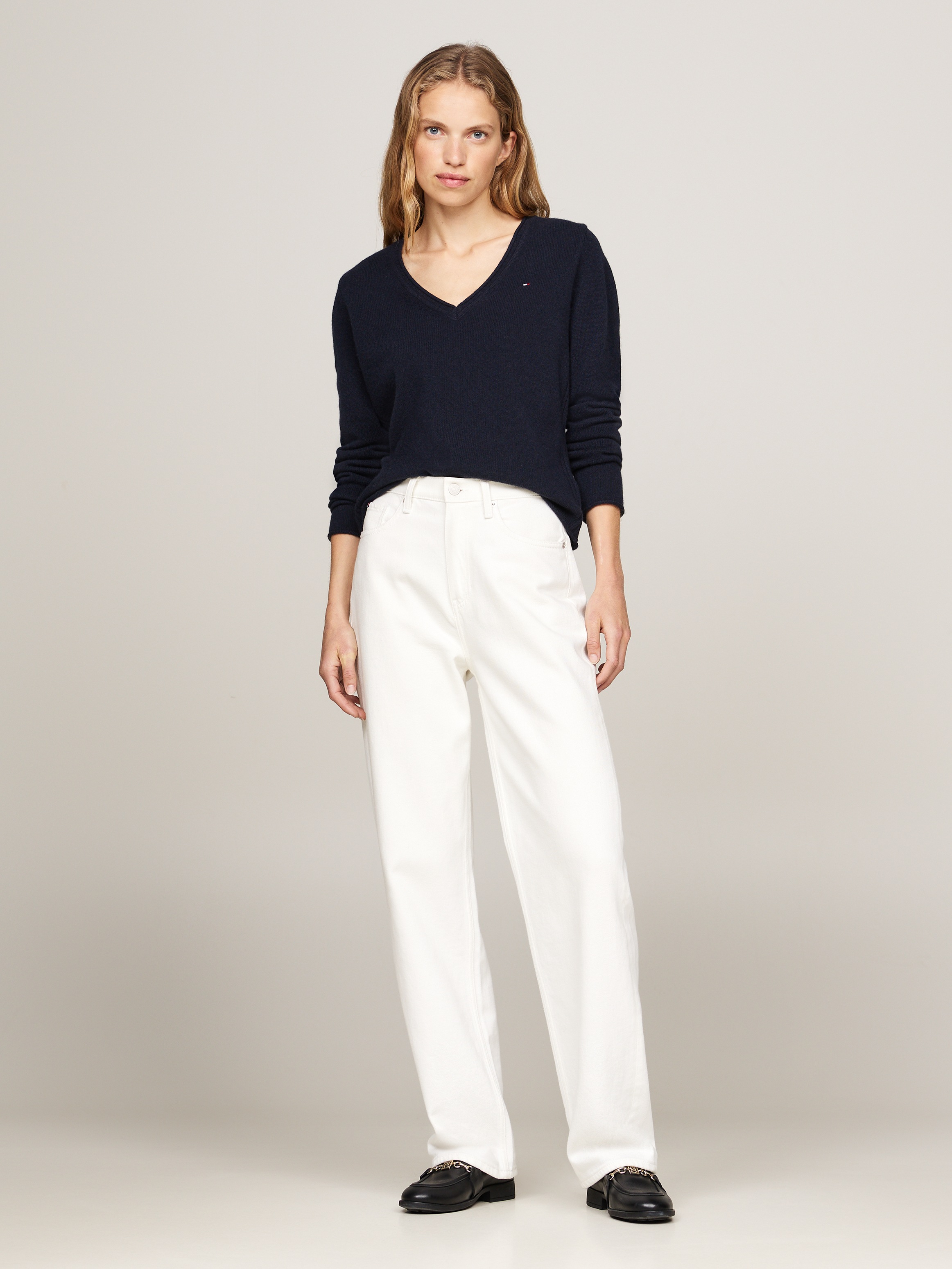 Tommy Hilfiger Strickpullover »SOFT WOOL V-NK SWEATER«, aus reiner Wolle