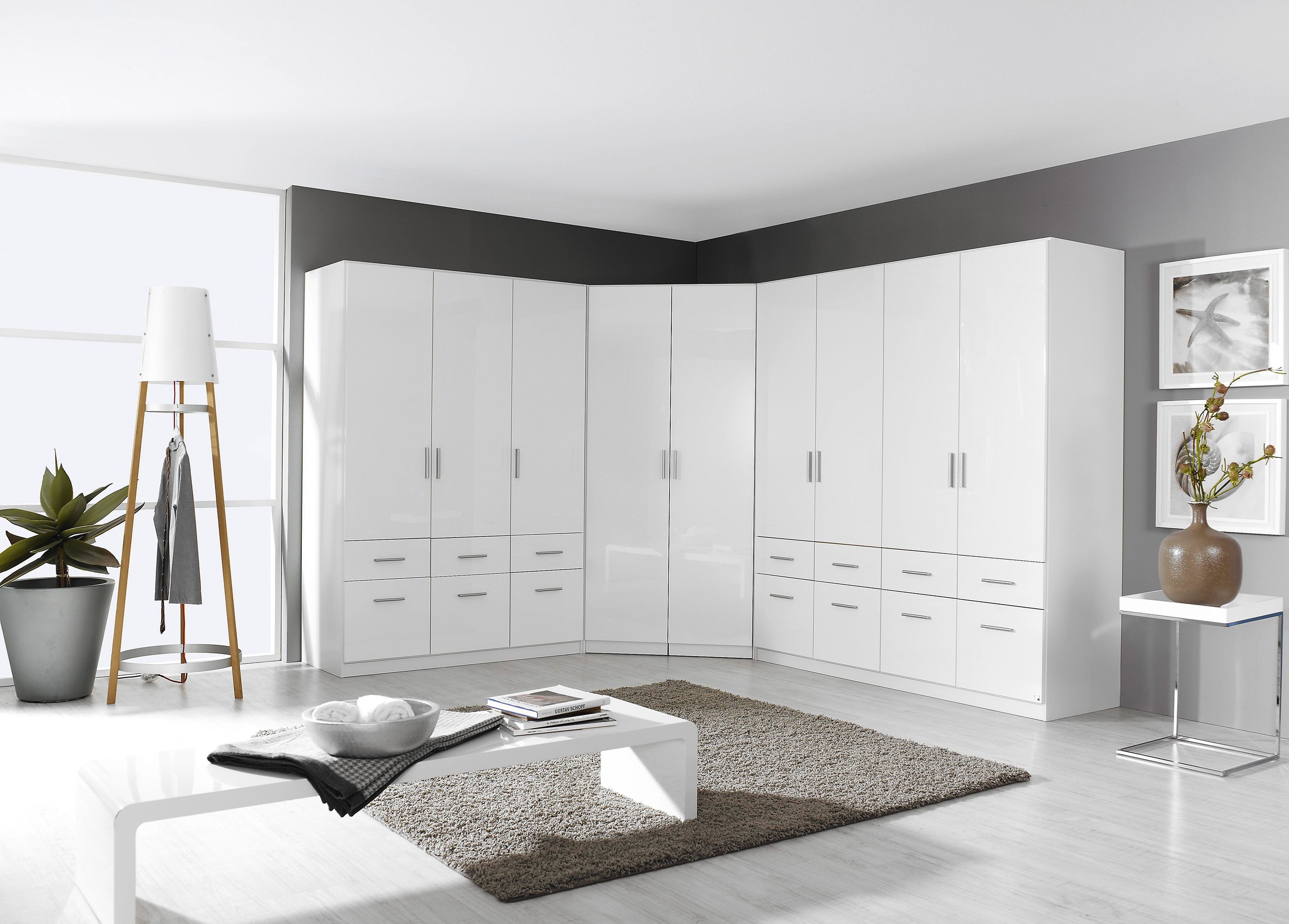 rauch Drehtürenschrank »Kleiderschrank Schrank Garderobe Schlafzimmerschrank CELLE«, in 4 Breiten und 2 Höhen, optional mit Schubkästen MADE IN GERMANY