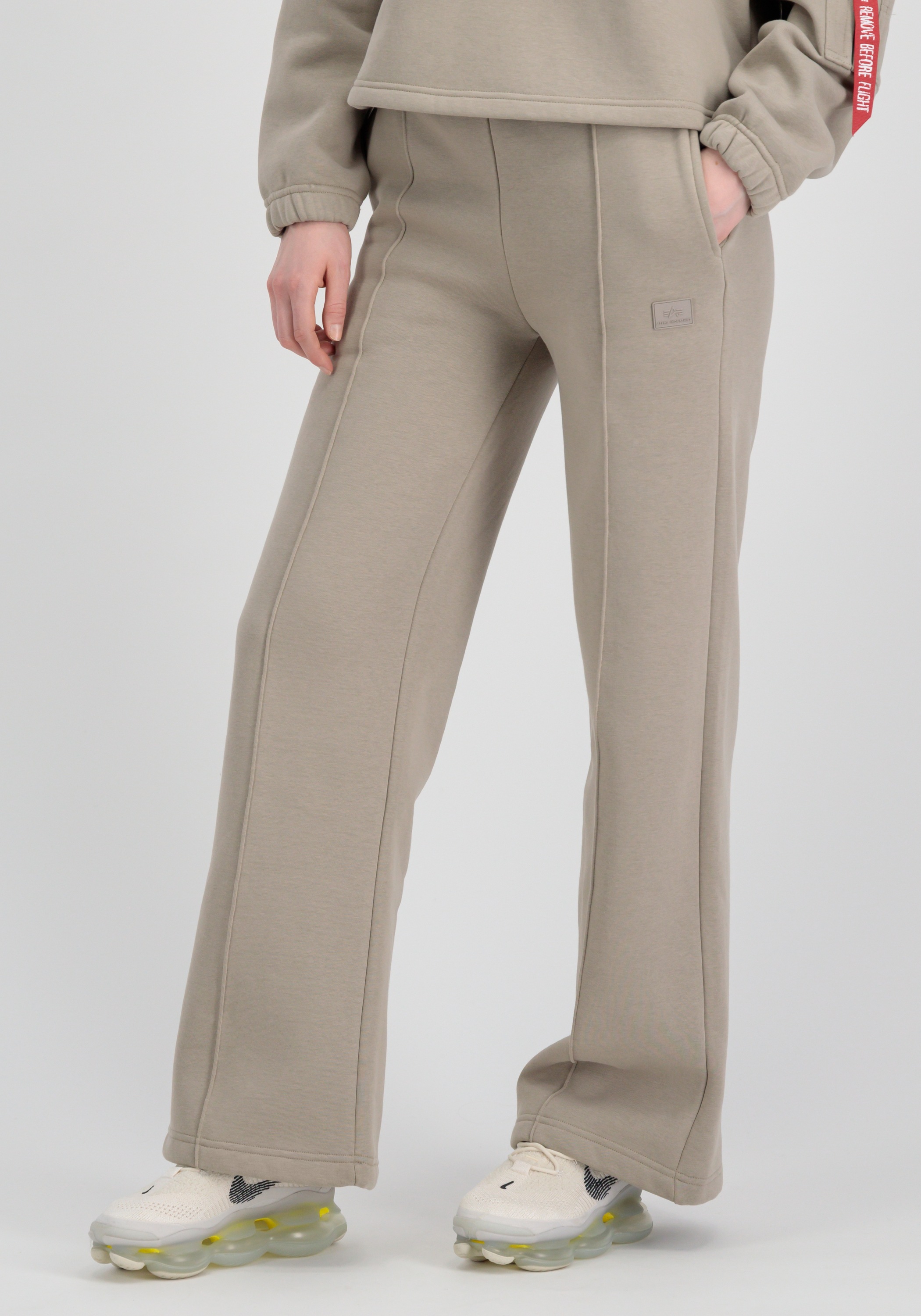 Alpha Industries Jogginghose »X-Fit Label Wide Jogger W«