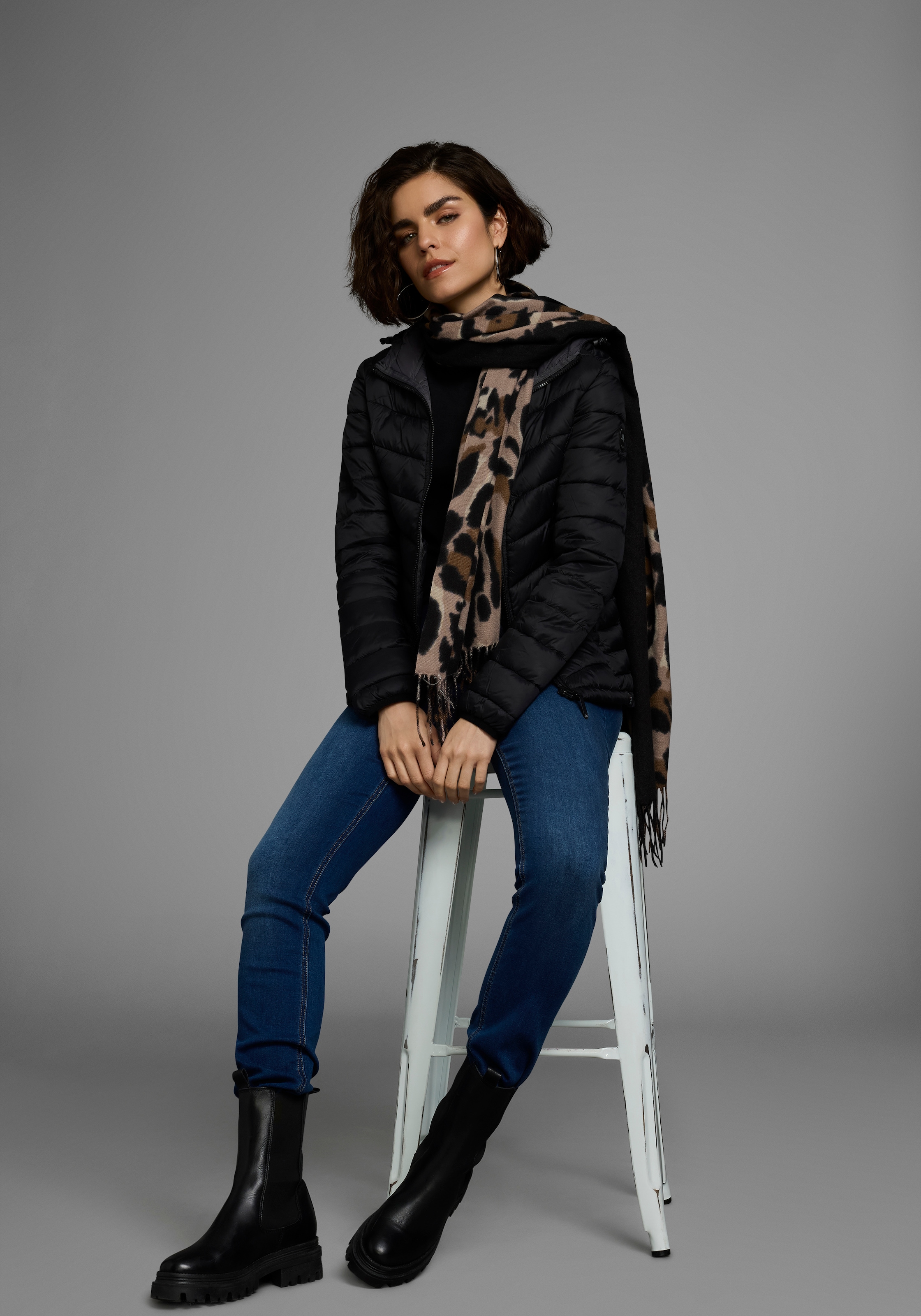 Polarino Steppjacke, mit Kapuze, für kühle Tage, aus leichtem Webmaterial, wasserabweisend