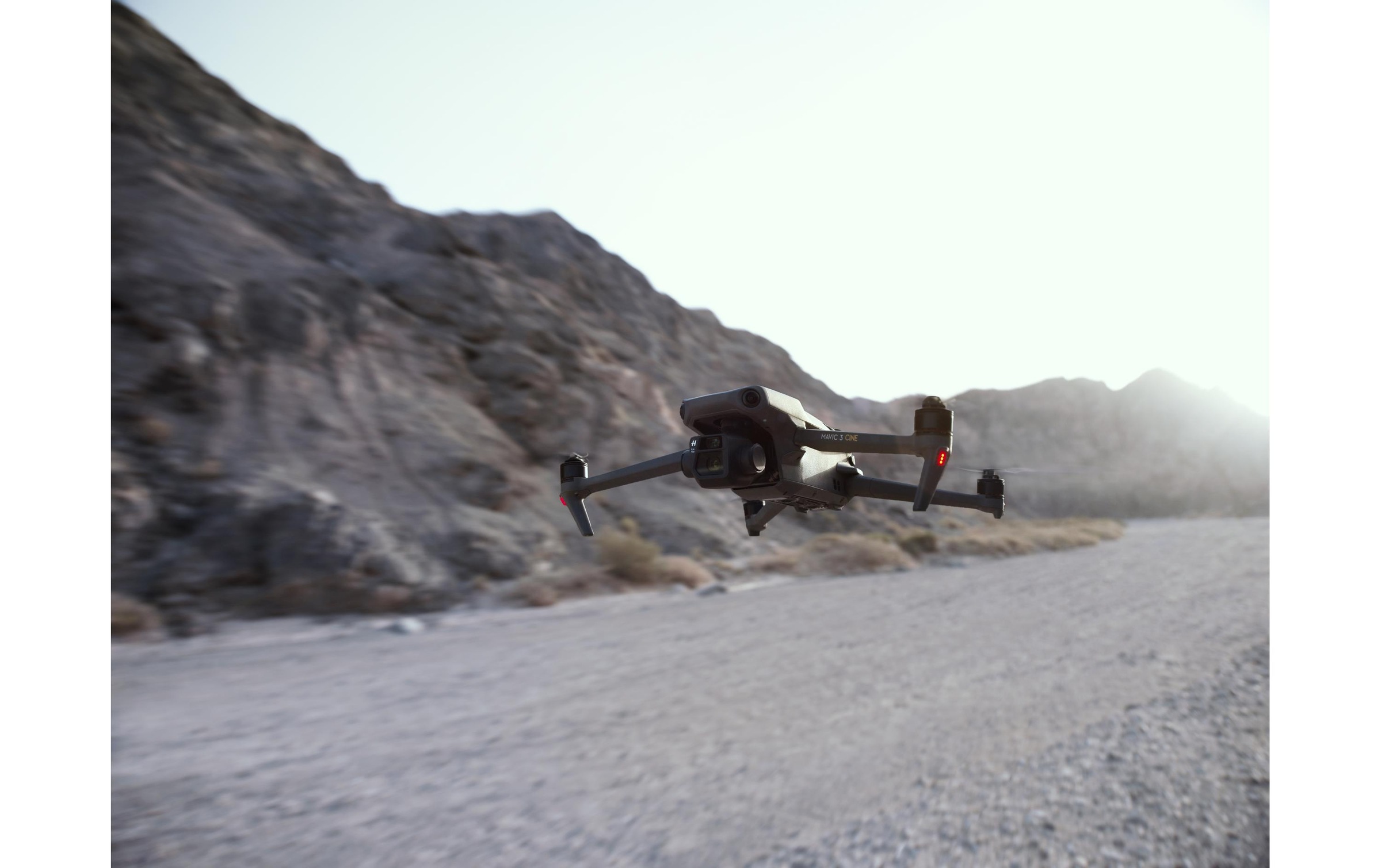 DJI Drohne »Mavic 3 Cine Premium Combo RTF«