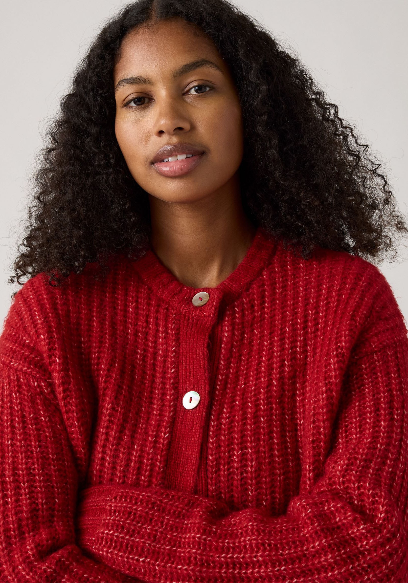 Levi's® Strickjacke, Wärmender, pflegeleichter Materialmix