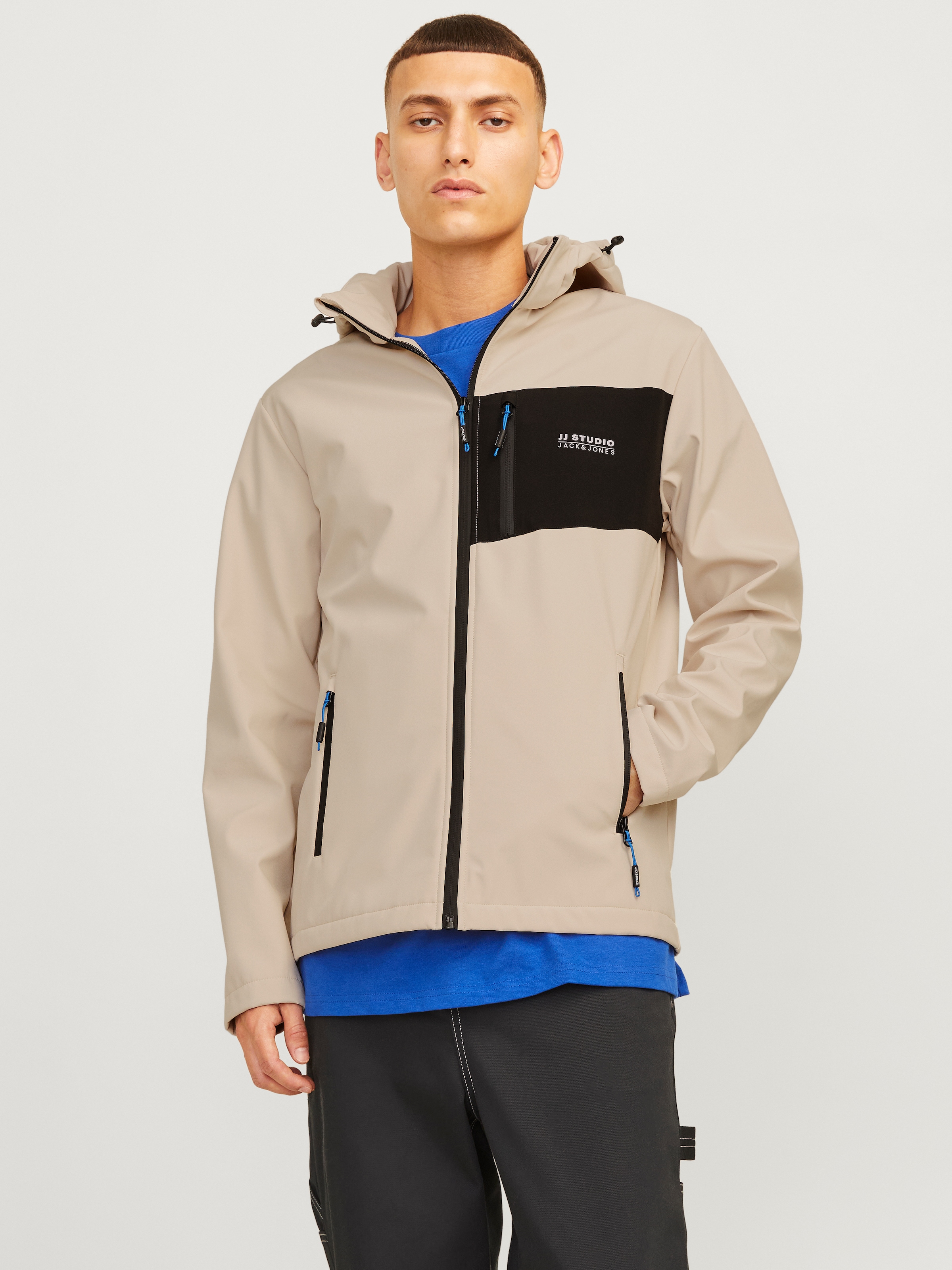 Jack & Jones Softshelljacke »JJTAYLOR SOFTSHELL JACKET«, mit Kapuze