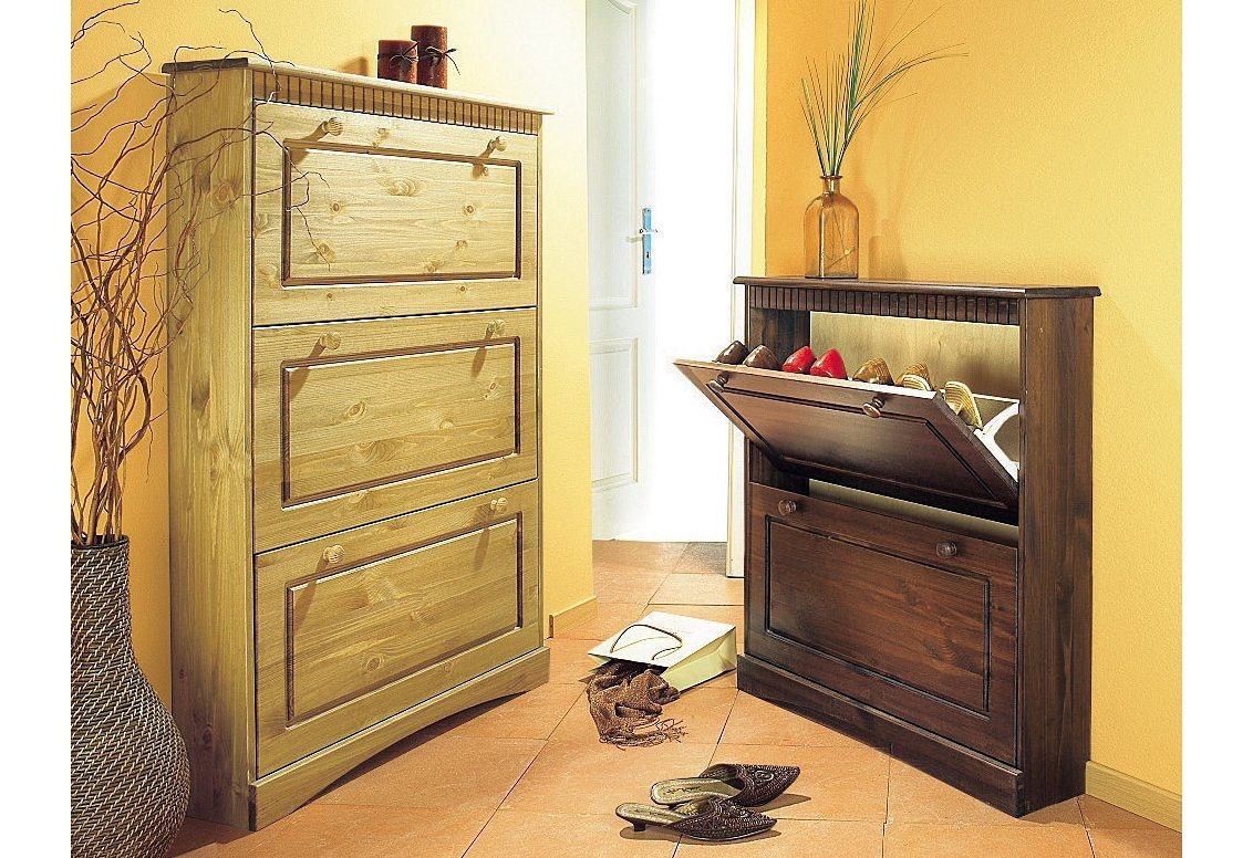 Home affaire Schuhschrank »Rustic«, aus massiver Kiefer, 2 Schuhklappen, für 6-8 Paar, Kassettenoptik