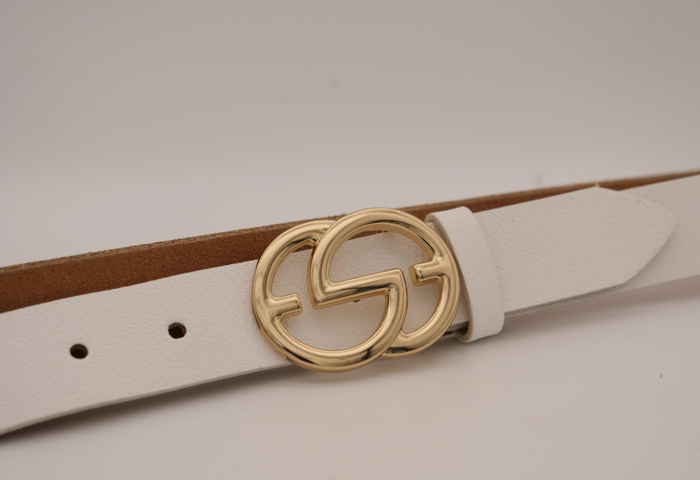 AnnaMatoni Ledergürtel, mit goldfarbenener Schliesse