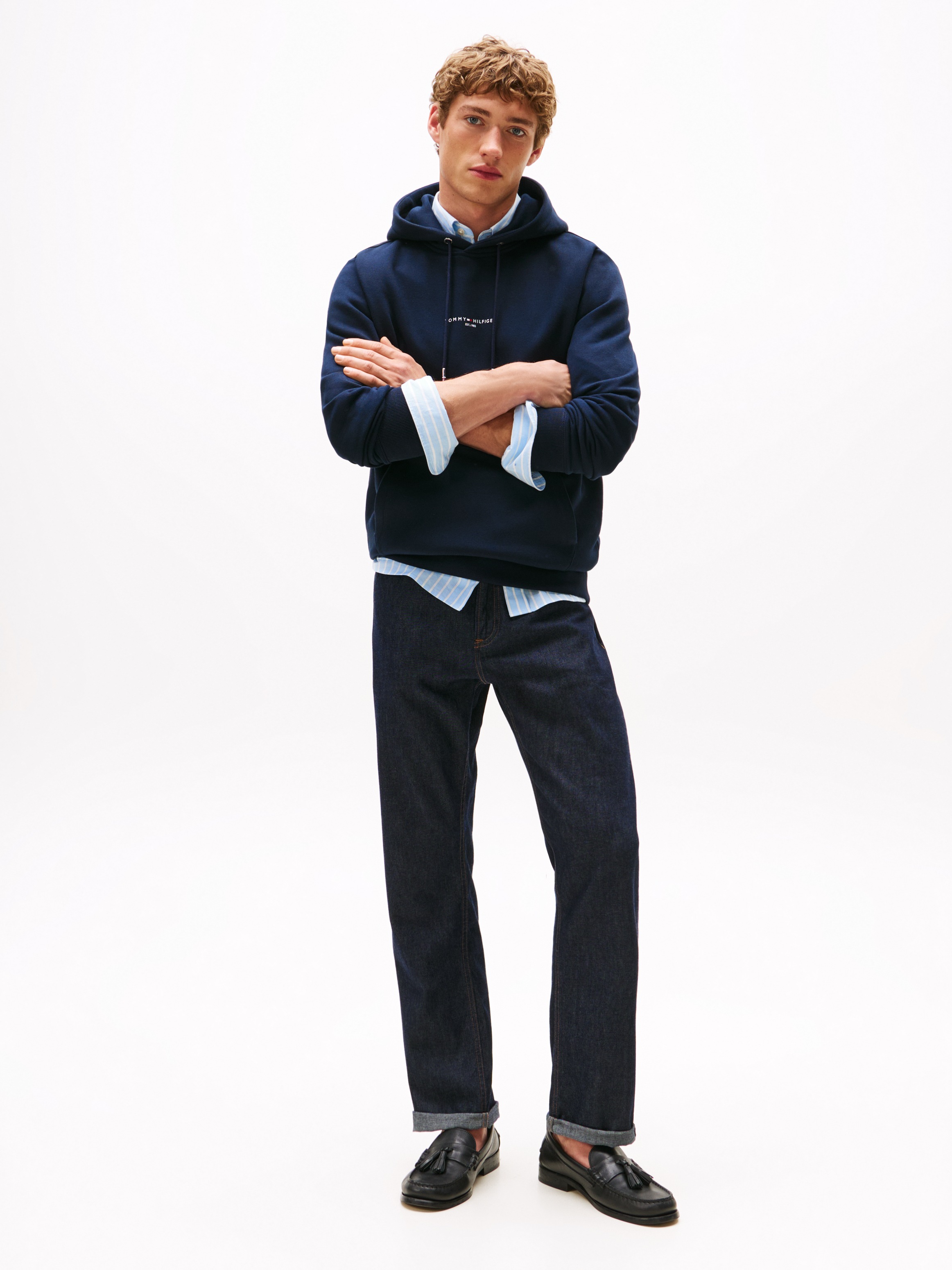 Tommy Hilfiger Hoodie »TOMMY LOGO TIPPED HOODY«, Tommy-Tape innen am Ausschnitt, Flag-Stickerei am Ärmel