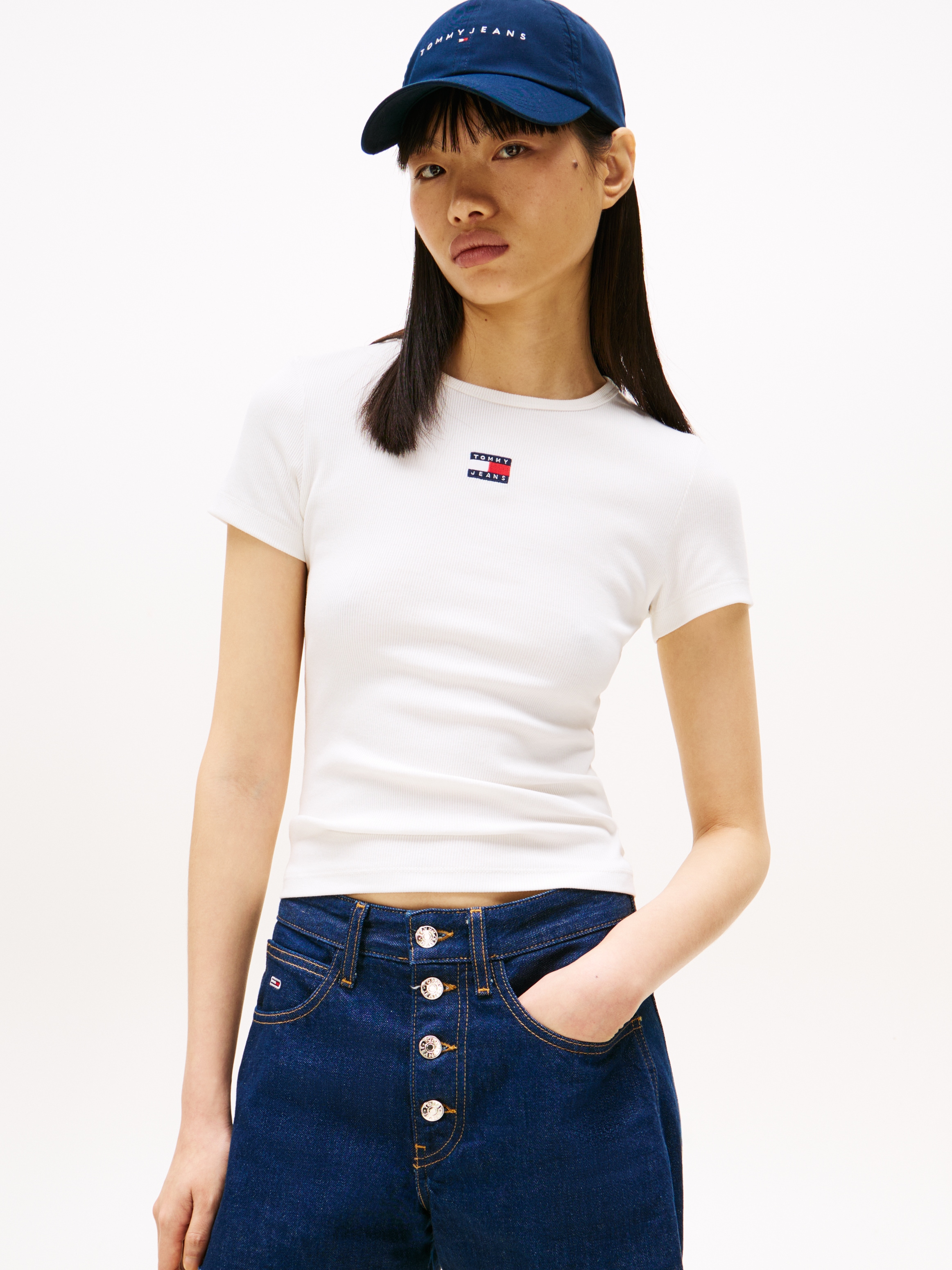 Tommy Jeans T-Shirt »TJW SLIM BADGE RIB TEE«, in Rippoptik