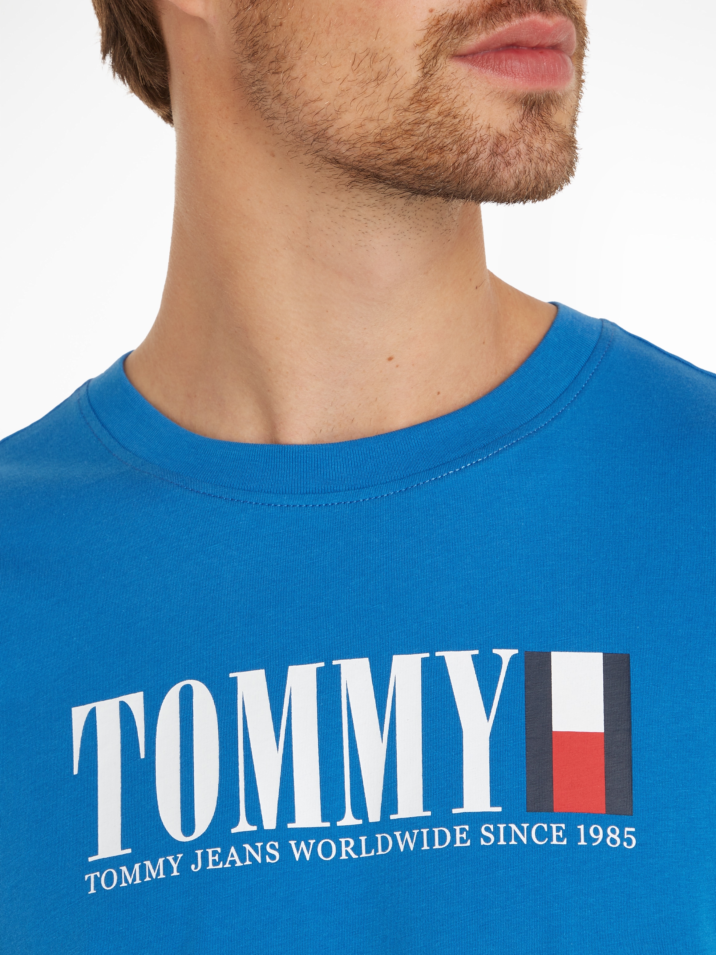 Tommy Jeans T-Shirt »TJM REG TOMMY DNA FLAG TEE EXT«, mit Logoprint