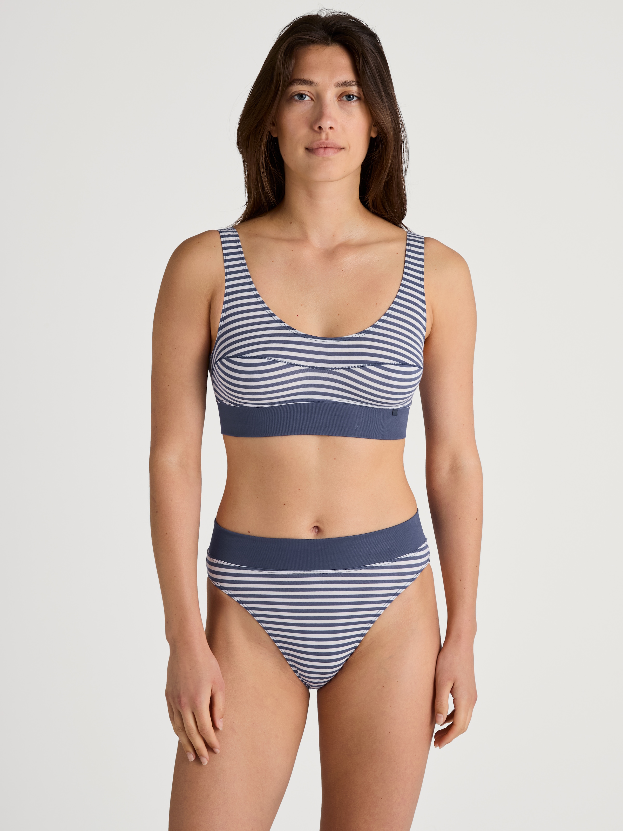 CALIDA Bustier »Elastic« breites Unterbrustband, ohne Bügel, Baumwollmischung
