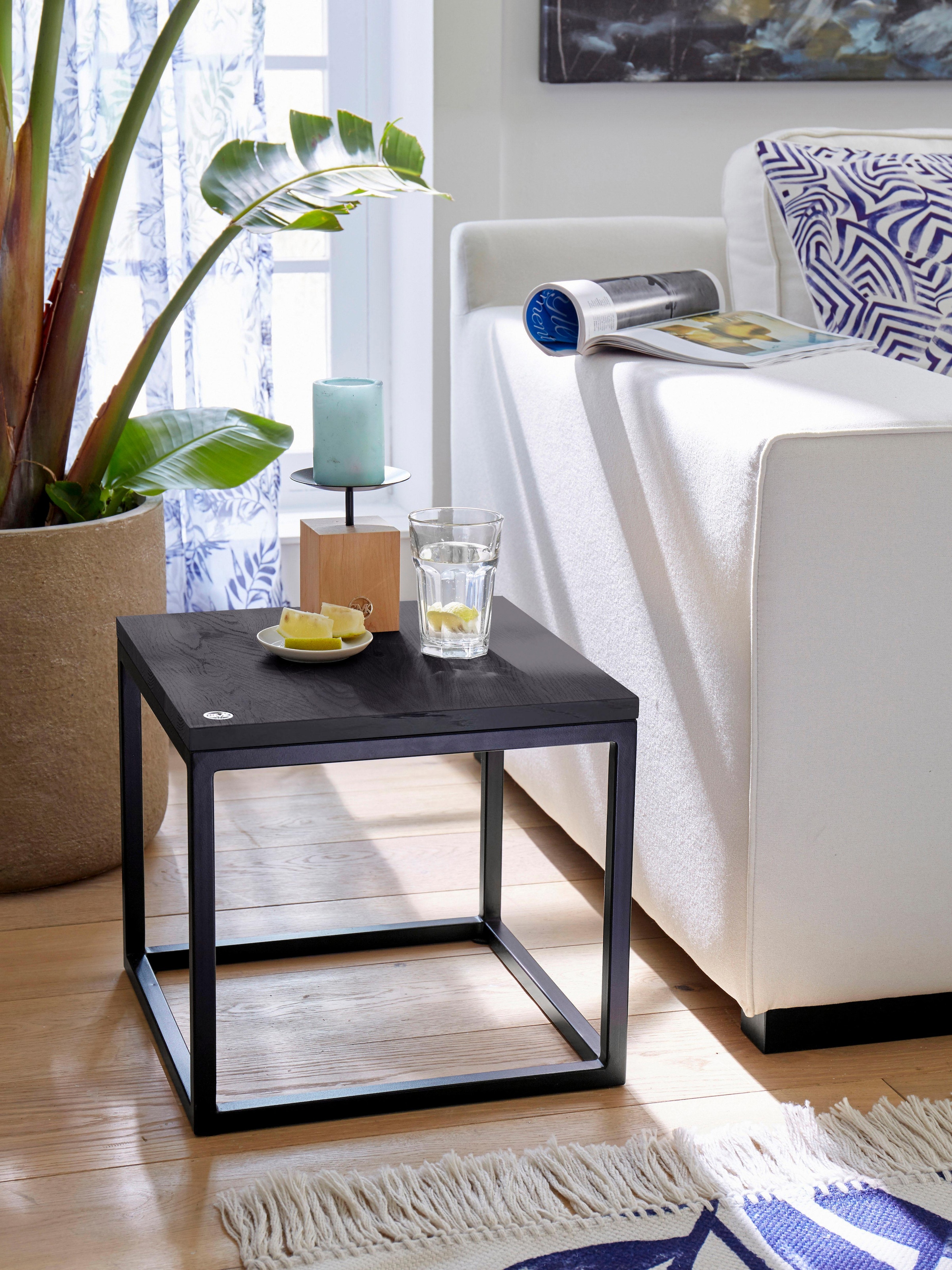 Home affaire Couchtisch »Voorst«, aus massiver Eiche und Metallgestell