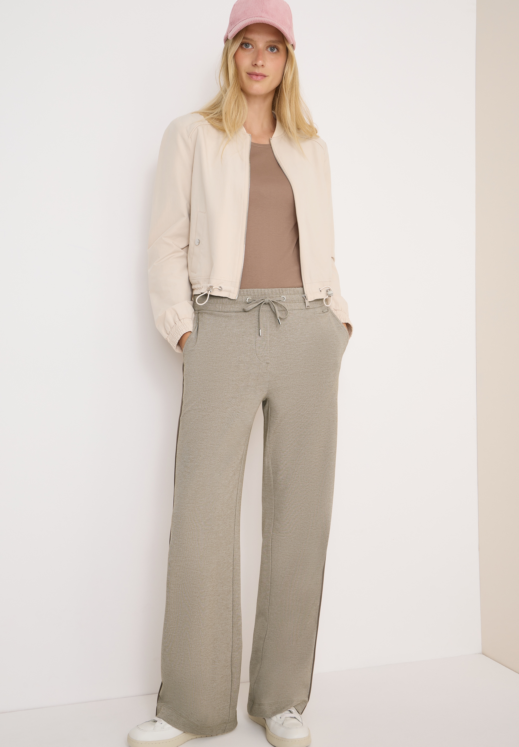 Cecil Jogginghose »Style Neele«, mit Gallonstreifen