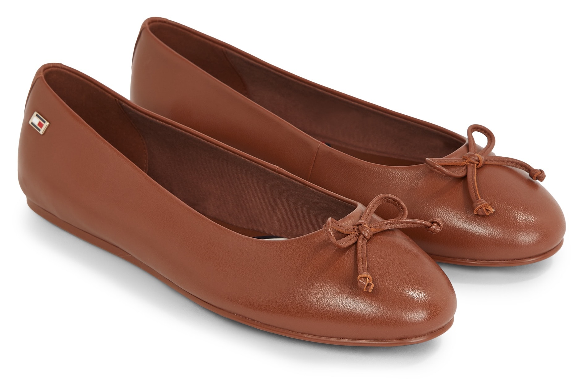 Tommy Hilfiger Ballerina »ESSENTIAL CHIC BALLERINA«, Flats, Businessschuh, Schlupfschuh in schmaler Form