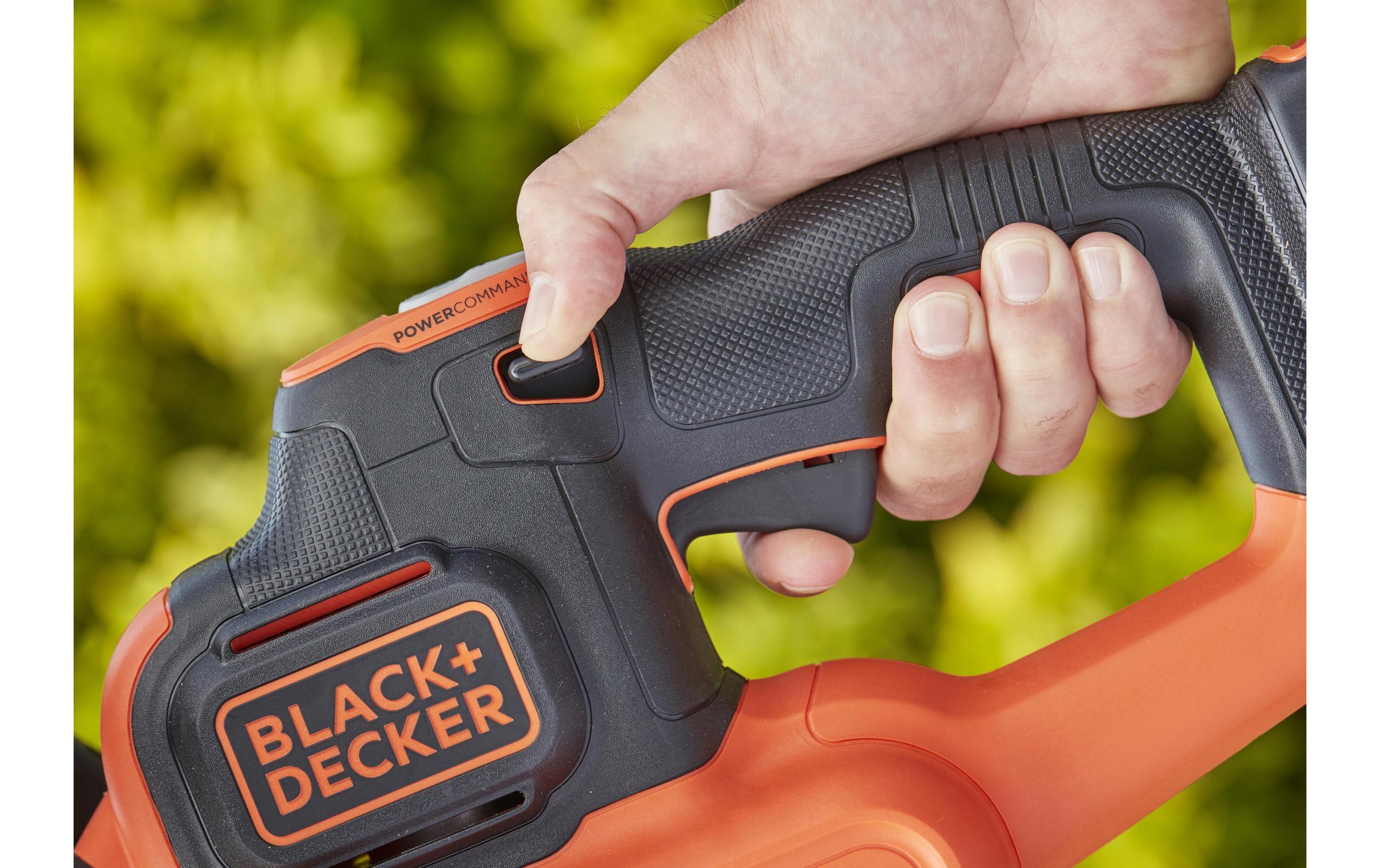 Black + Decker Akku-Heckenschere »BLACK+DECKER Akku-Heckenschere BCHTS36B Solo«