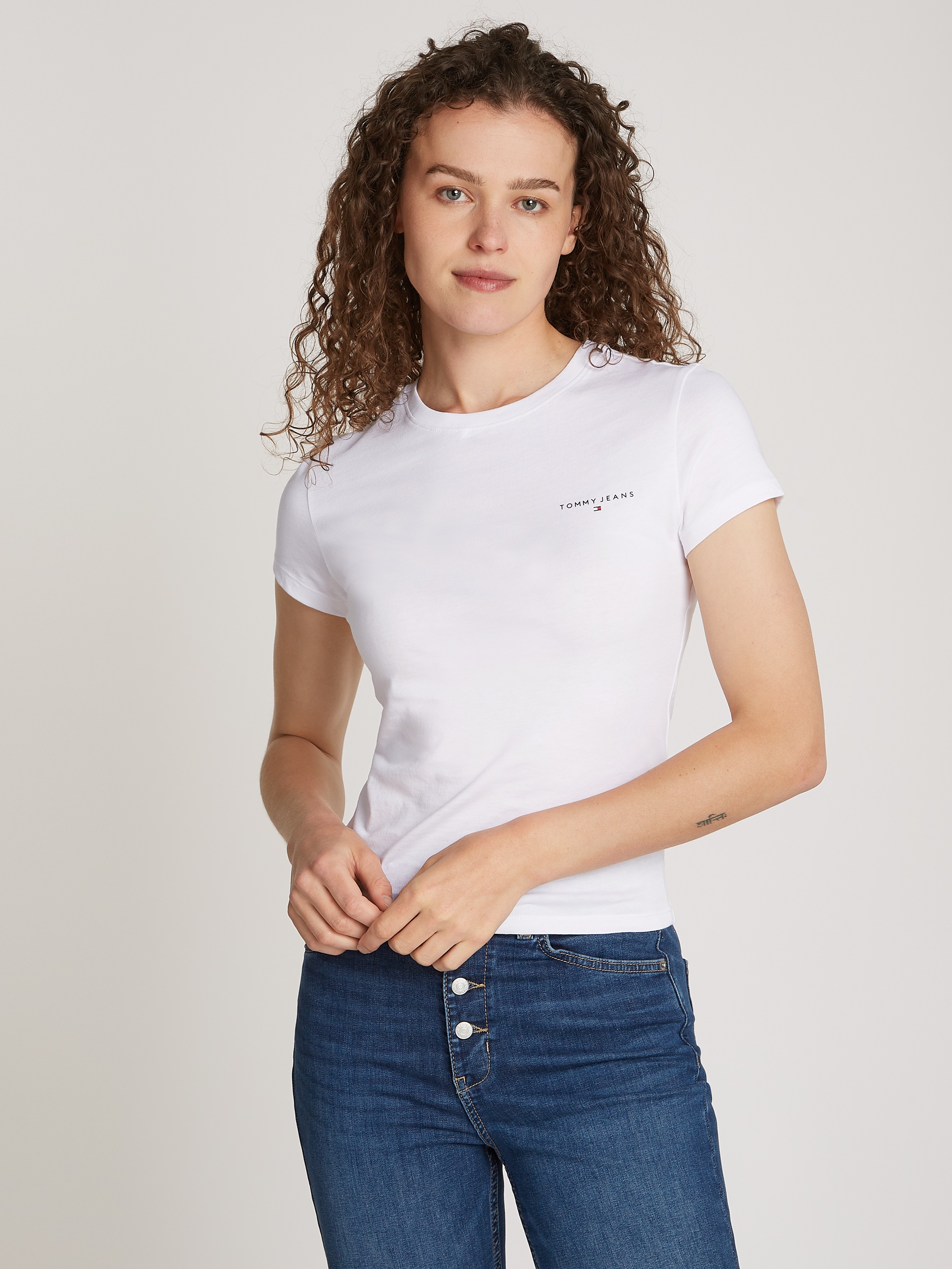 Tommy Jeans T-Shirt »TJW SLIM LINEAR TEE« mit Logoschriftzug