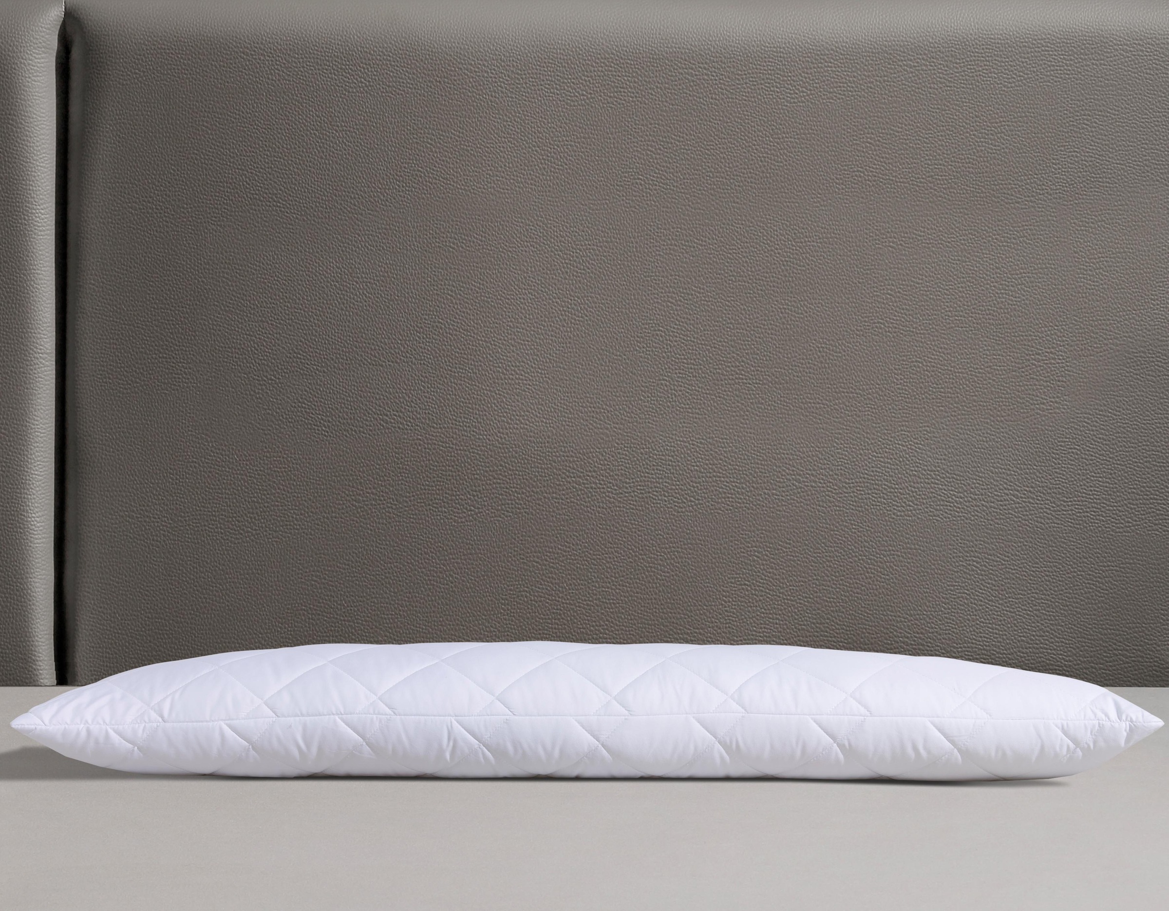 Beco Seitenschläferkissen "Medibett Kissen, Seitenschläferkissen, Stillkissen, 140 x 40 cm" Kissen Allergiker geeignet (Hausstauballergiker)
