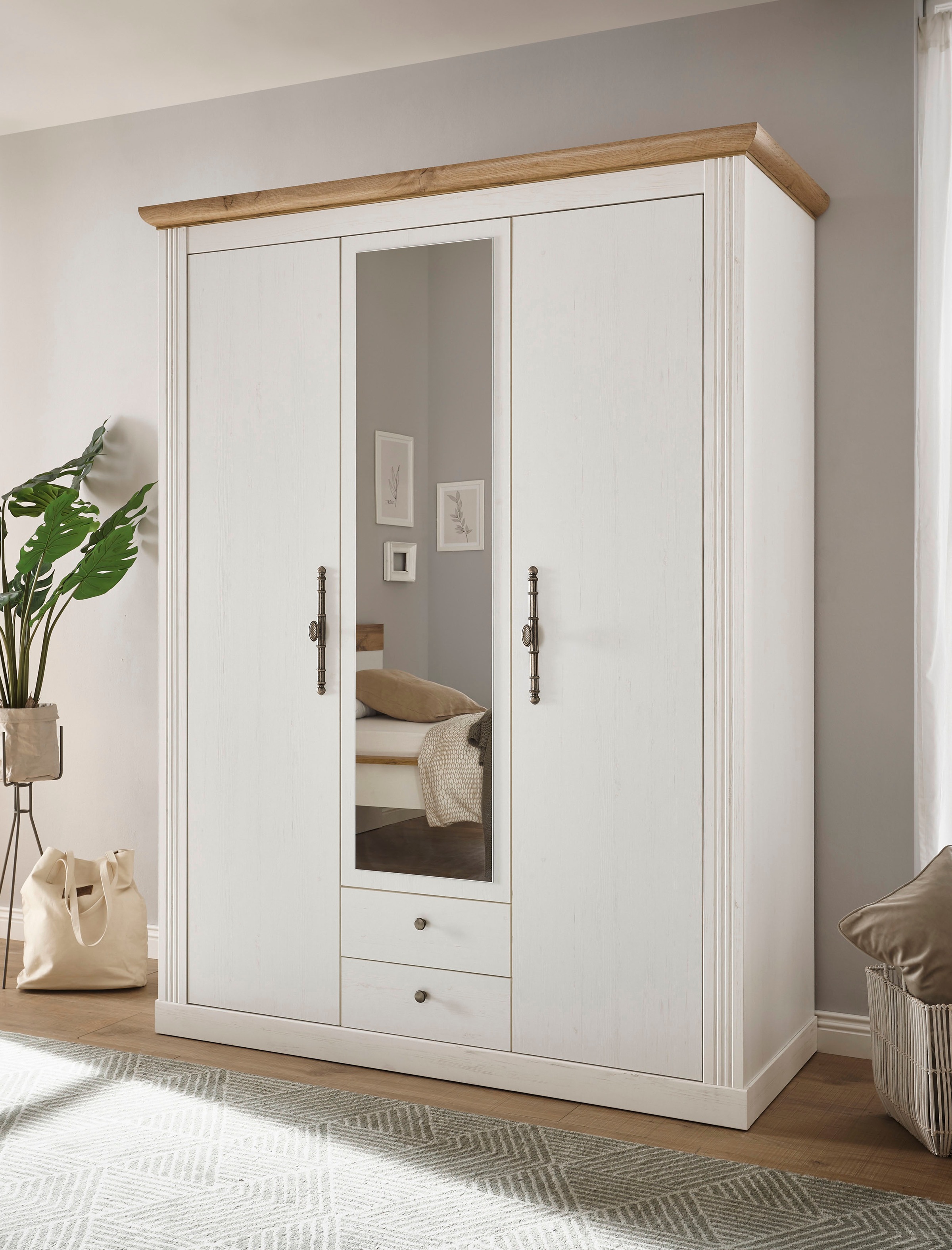 OTTO home Kleiderschrank "WESTMINSTER Wäscheschrank in 2 Farben, Landhausschrank Metallgriffe" Drehtürenschrank mit Spiegel, Schlafzimmerschrank, 149 cm breit