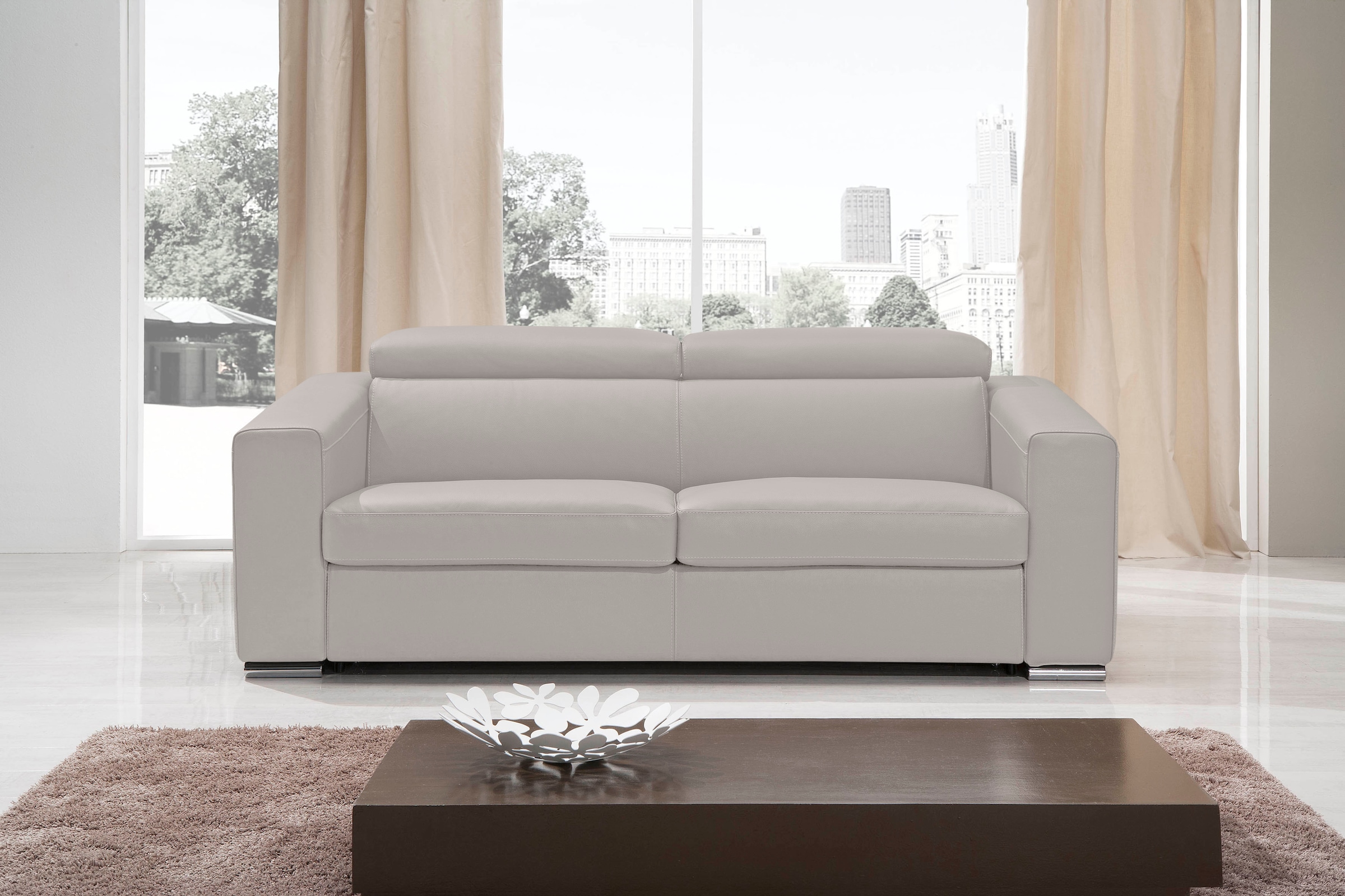 Egoitaliano Schlafsofa »Cabiria, Design und super Sitz- und Liegekomfort«, Sofa inkl. Schlaffunktion, Kopfteile verstellbar, mit Metallfüssen