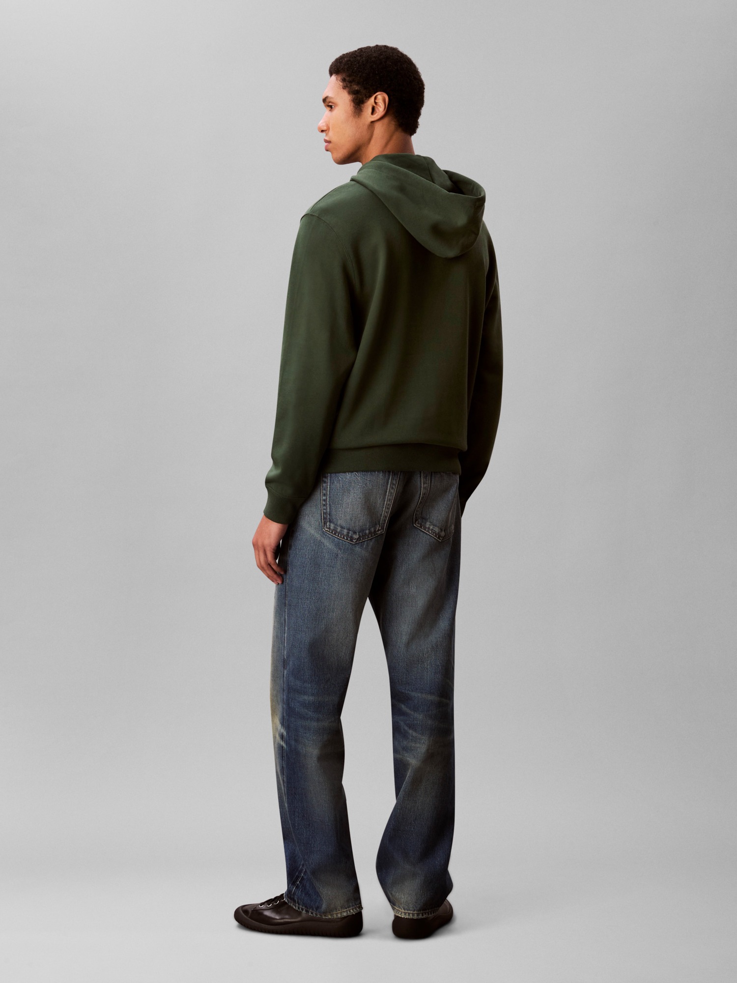 Calvin Klein Jeans Kapuzensweatshirt »400GSM TERRY BADGE HOODIE«, Mit Rundhalsausschnitt