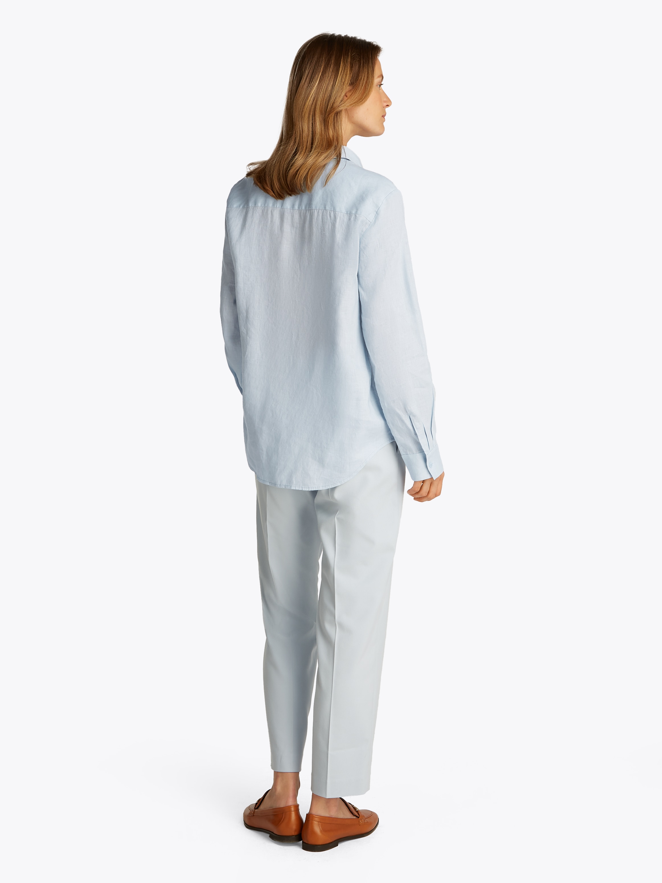 Tommy Hilfiger Hemdbluse »ESS LINEN RELAXED SHIRT«, mit Logostickerei,kühlendes Premium Leinen