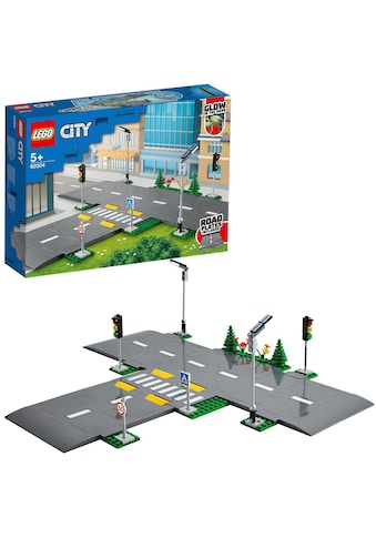 LEGO® Konstruktionsspielsteine »Strassenkreuzung mit Ampeln (60304), LEGO® City Town«,... kaufen