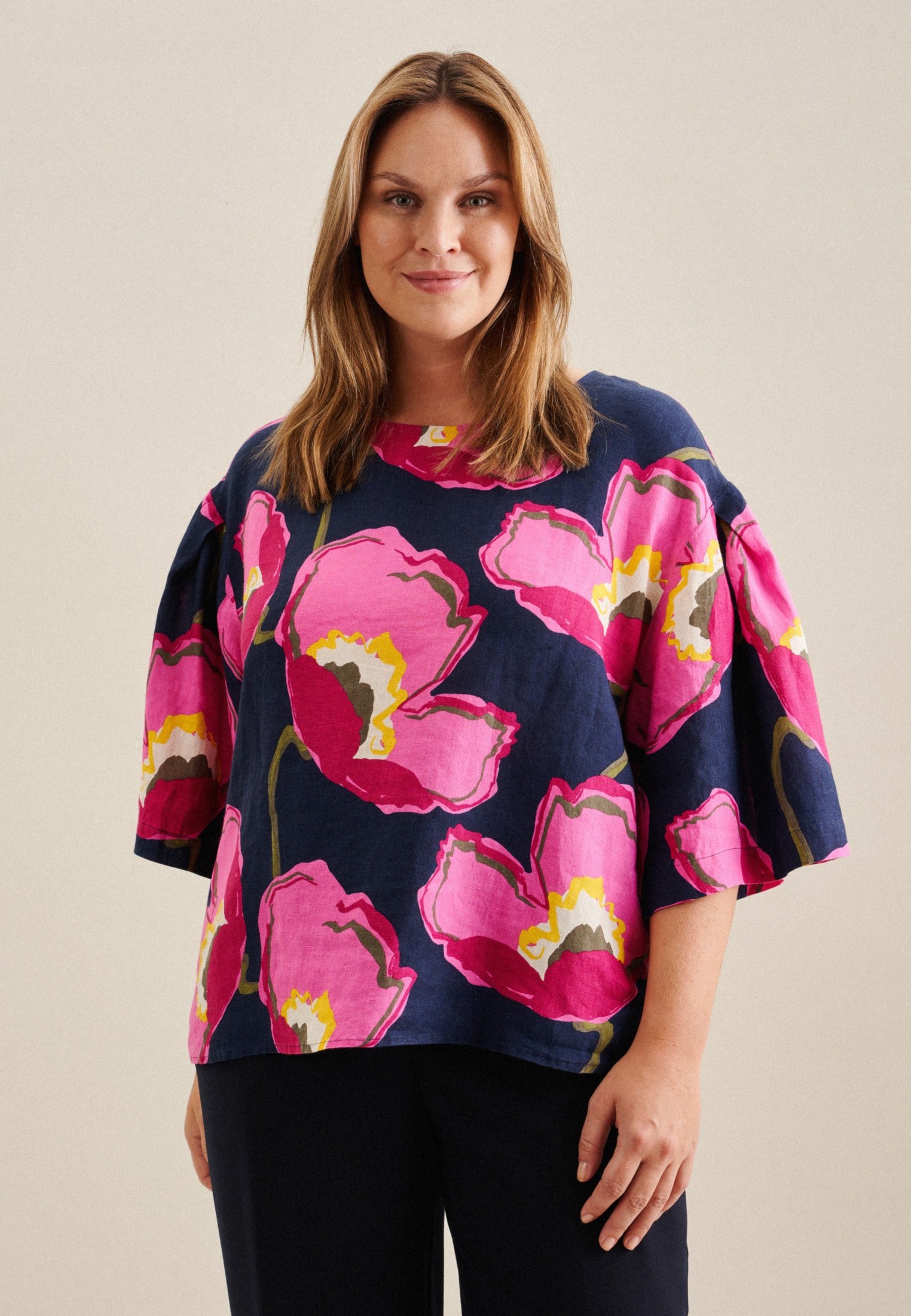 seidensticker Shirtbluse »Schwarze Rose«, Kurzarm Rundhals Floral