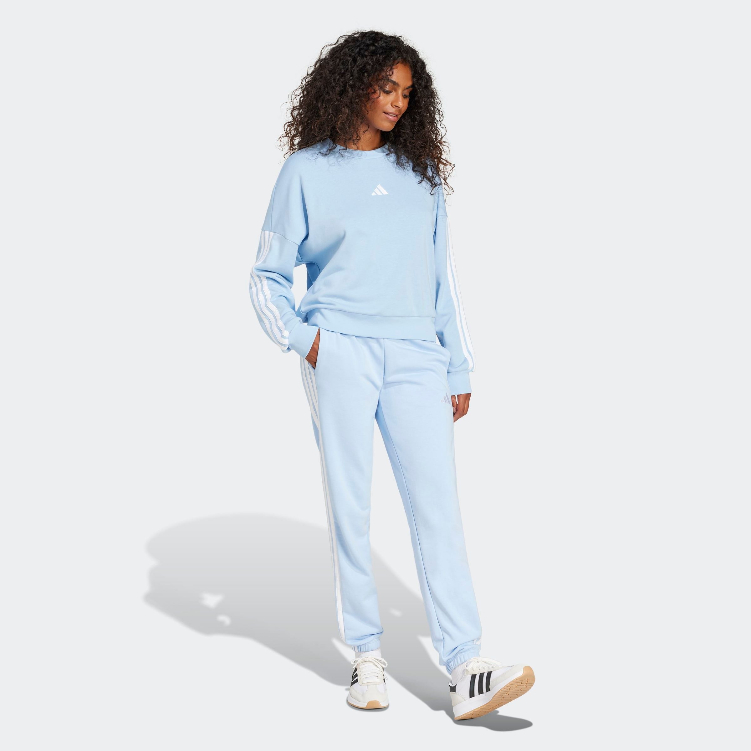 adidas Sportswear Sporthose »W 3S FT CF PT«, (1 tlg.), Reguläre Passform, mittelhoher Bund, weiches French Terry Material