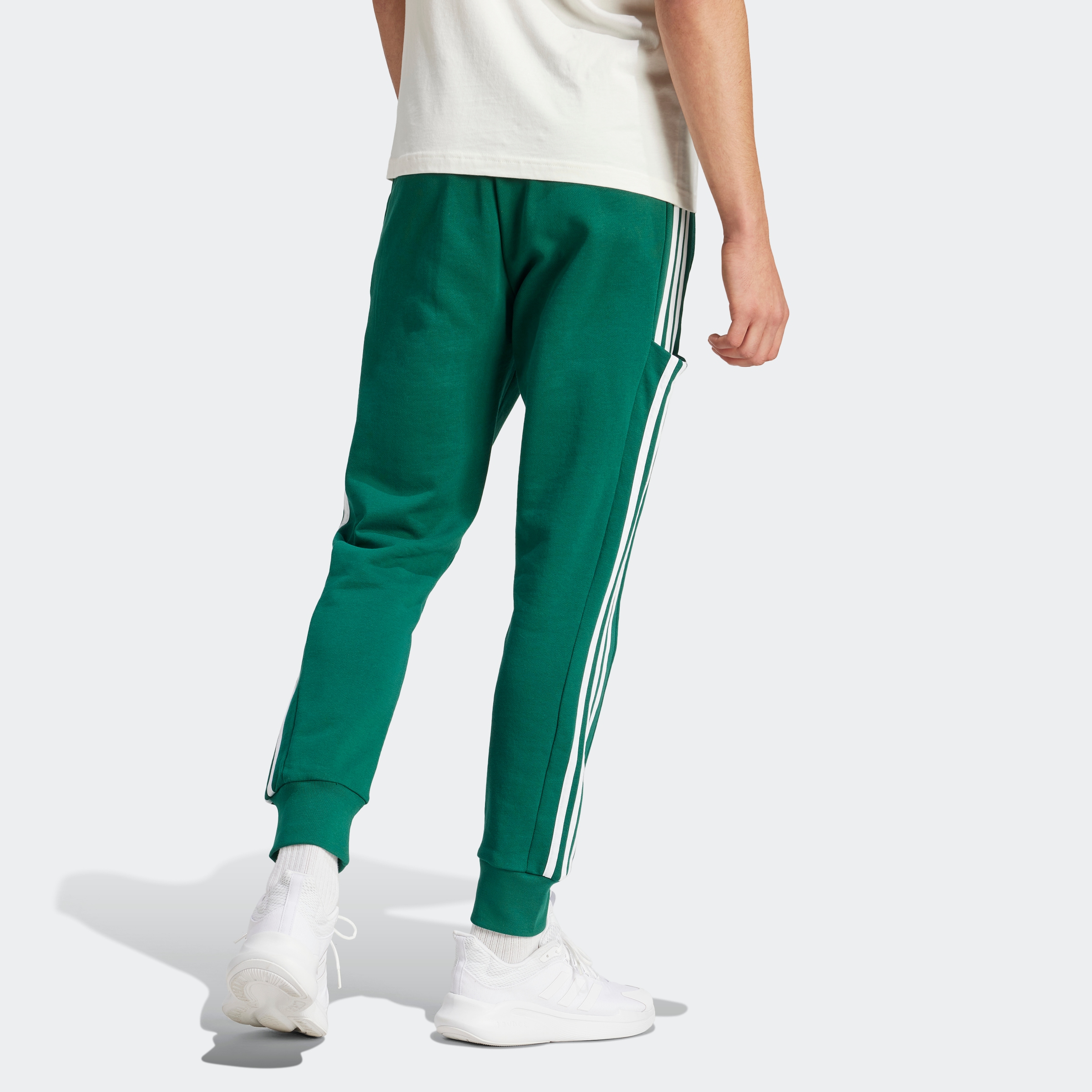 adidas Sportswear Sporthose »ESSENTIALS FRENCH TERRY TAPERED CUFF 3STREIFEN HOSE«, (1 tlg.)