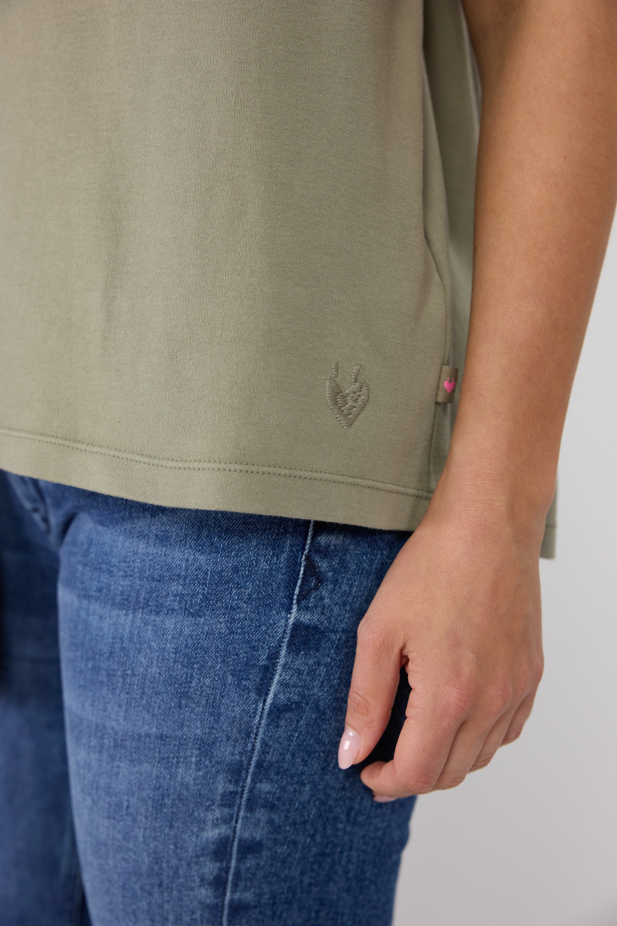 Lieblingsstück Rundhalsshirt »CamilaEp«, mit Logostickerei
