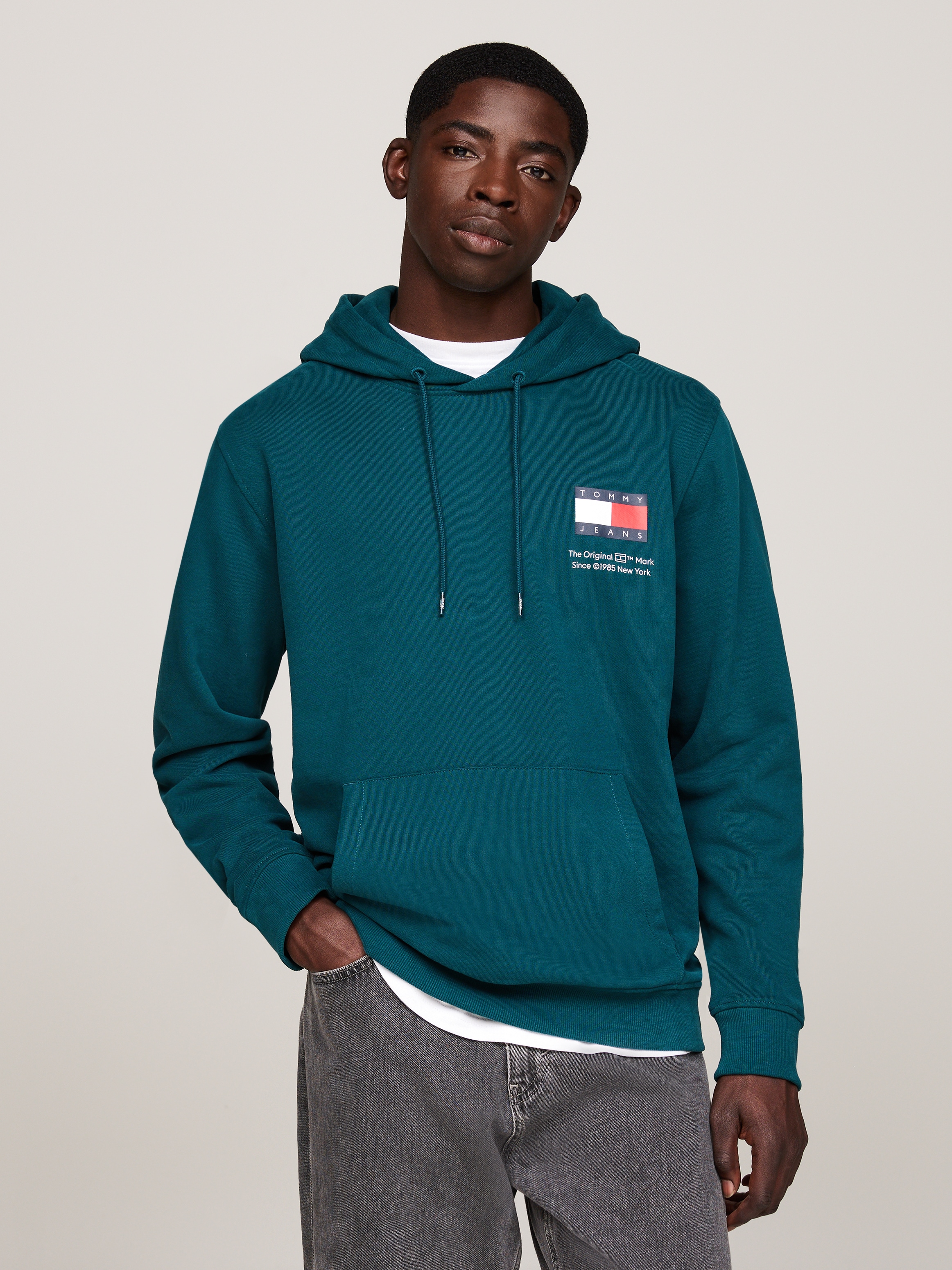 Tommy Jeans Plus Kapuzensweatshirt »TJM REG ESSENTIAL FLAG HOOD EXT«, Grosse Grössen