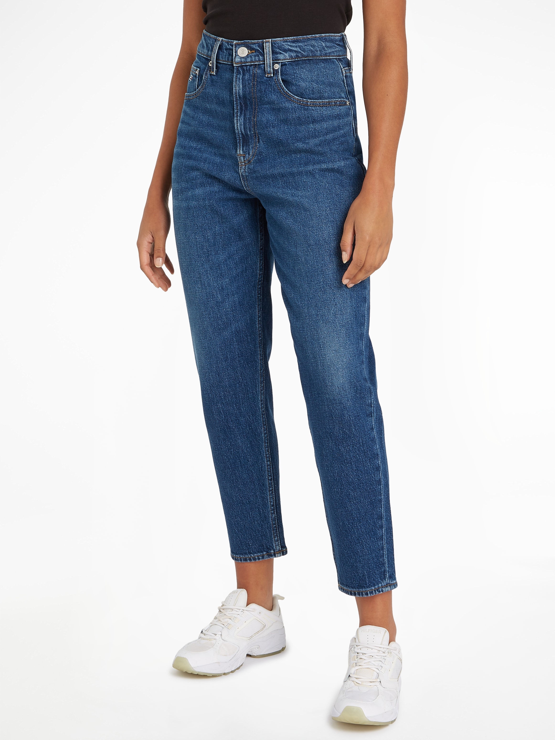 Tommy Jeans Mom-Jeans »High waist - Mom-Jeans Tapered«, mit Logo-Stickereien