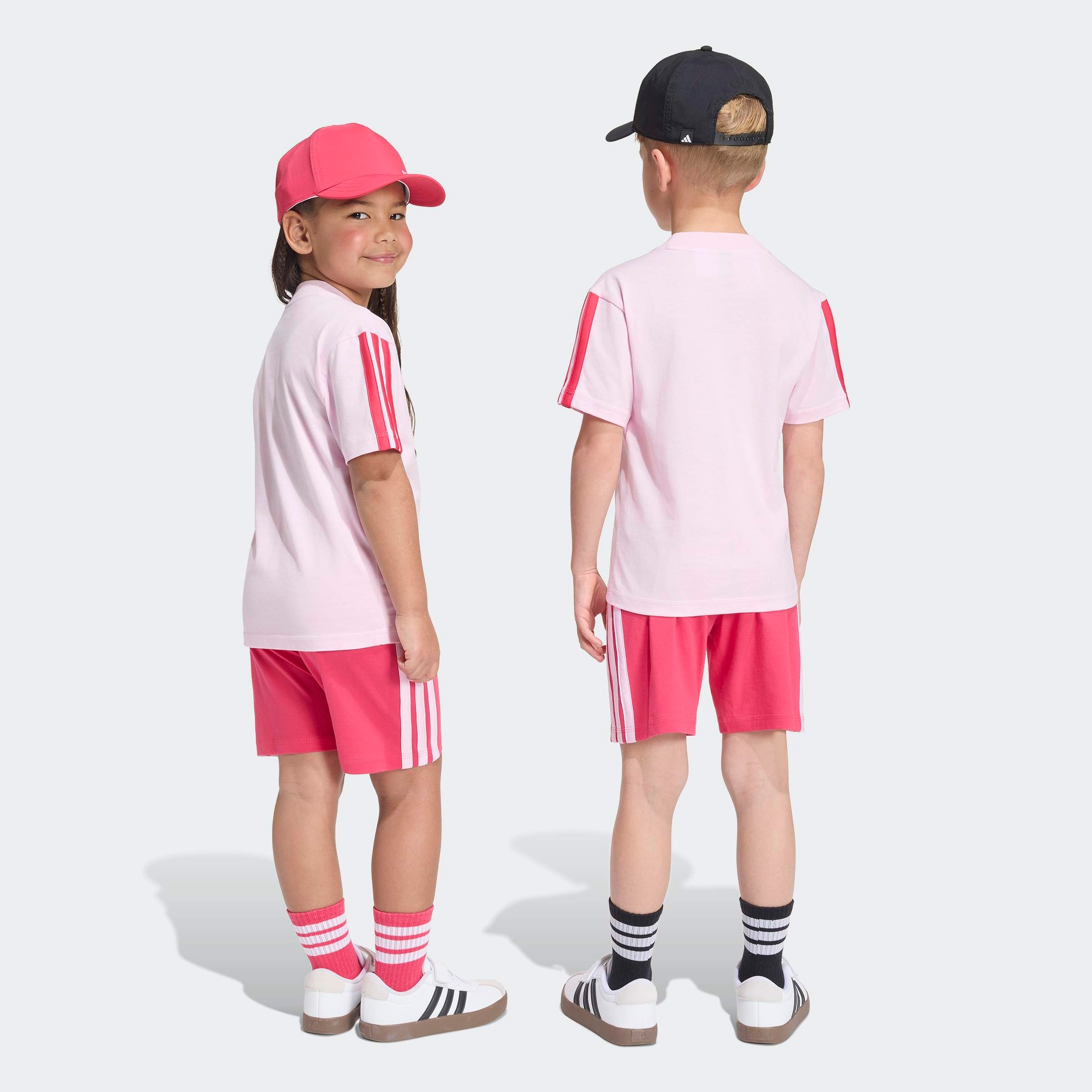 adidas Sportswear Trainingsanzug "ESSENTIALS KIDS -SET" 2 für Kinder, mit 2 Teilen, aus Baumwolle