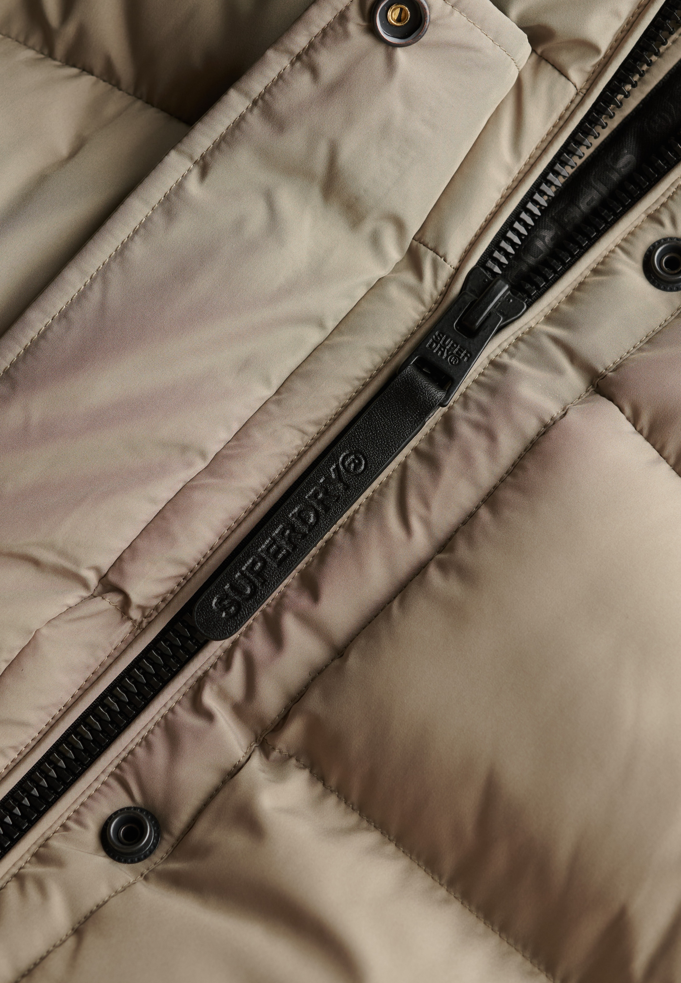Superdry Steppjacke »HOODED SPORTS PUFFER MID JKT«, mit Kapuze