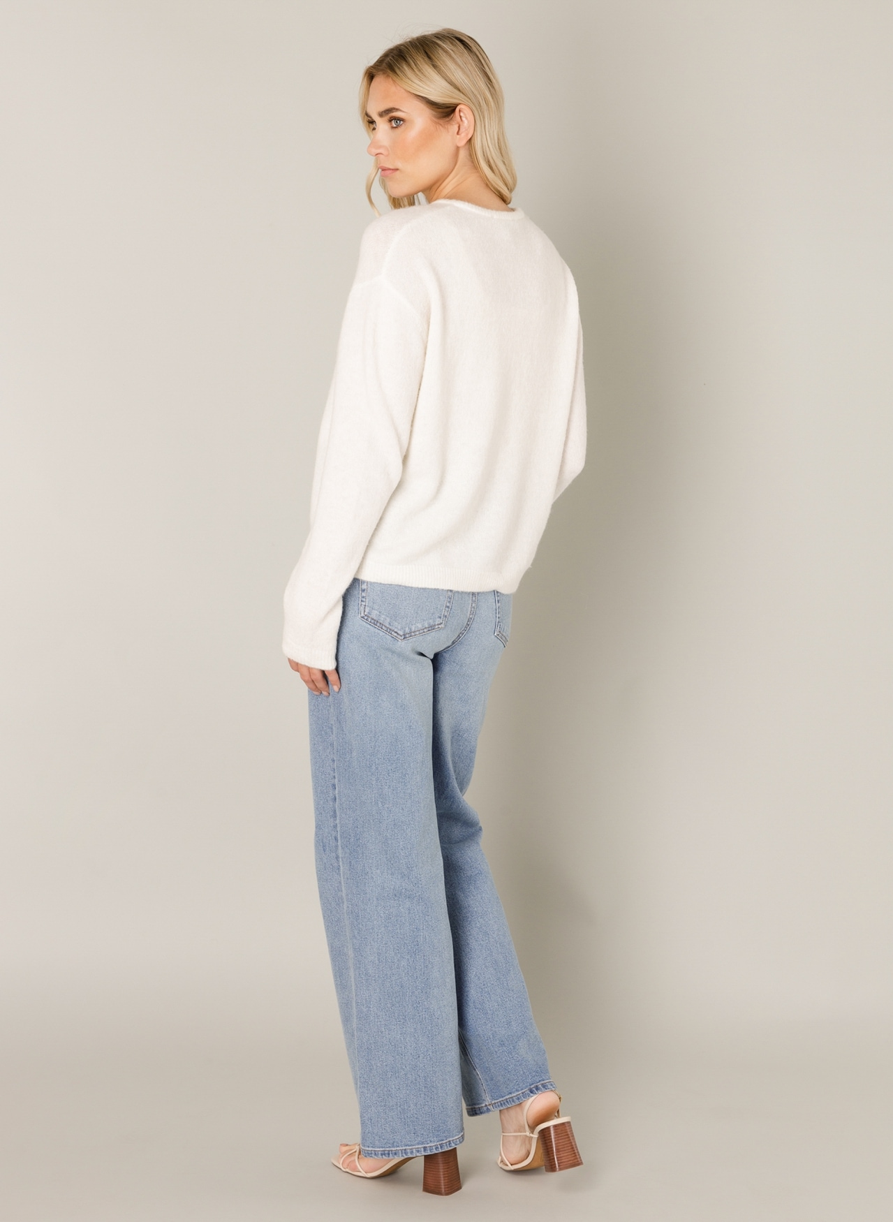 Base Level Cardigan »Yuli«, mit Wolle