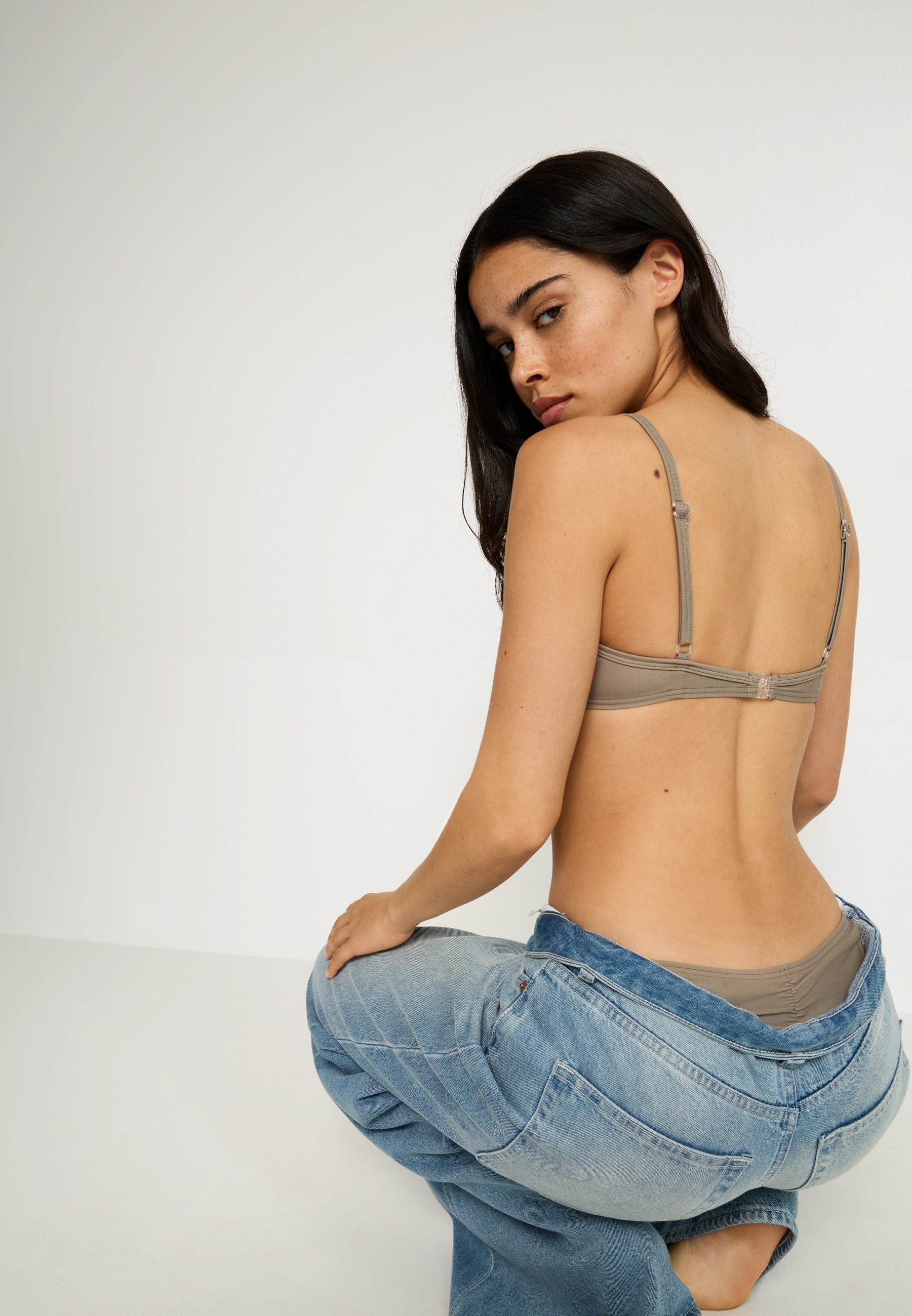 LSCN by LASCANA Bügel-Bikini-Top »Gina«, in trendigen Farben