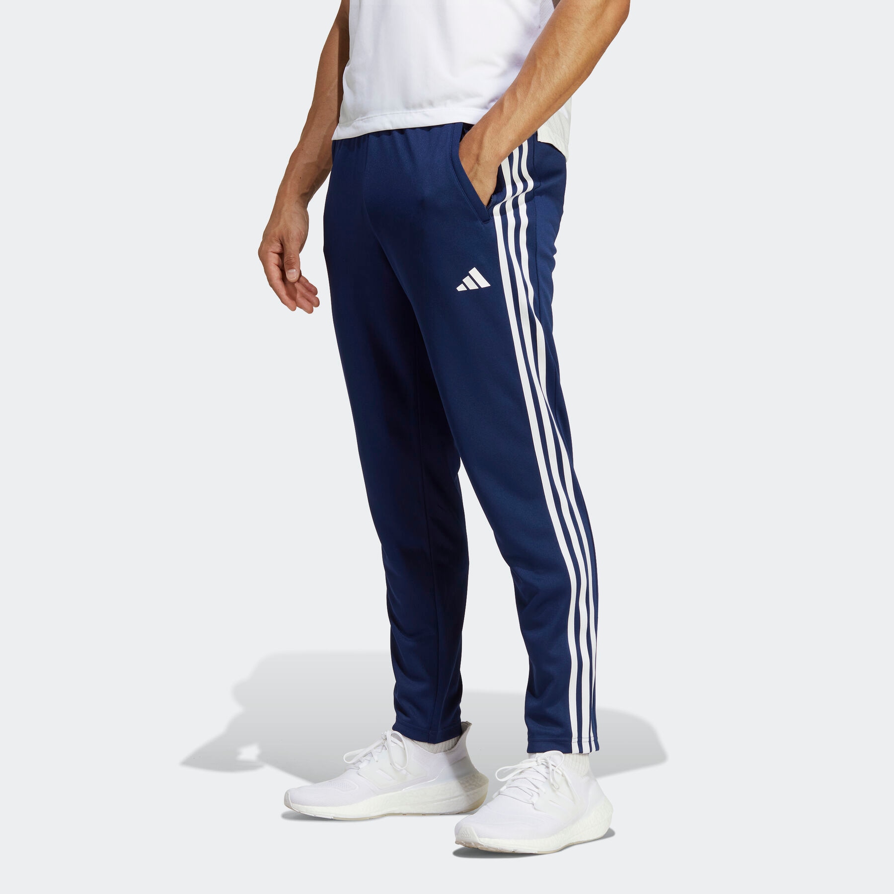 adidas Performance Sporthose »TRAIN ESSENTIALS 3STREIFEN«, (1 tlg.), atmungsaktive Trainingshose