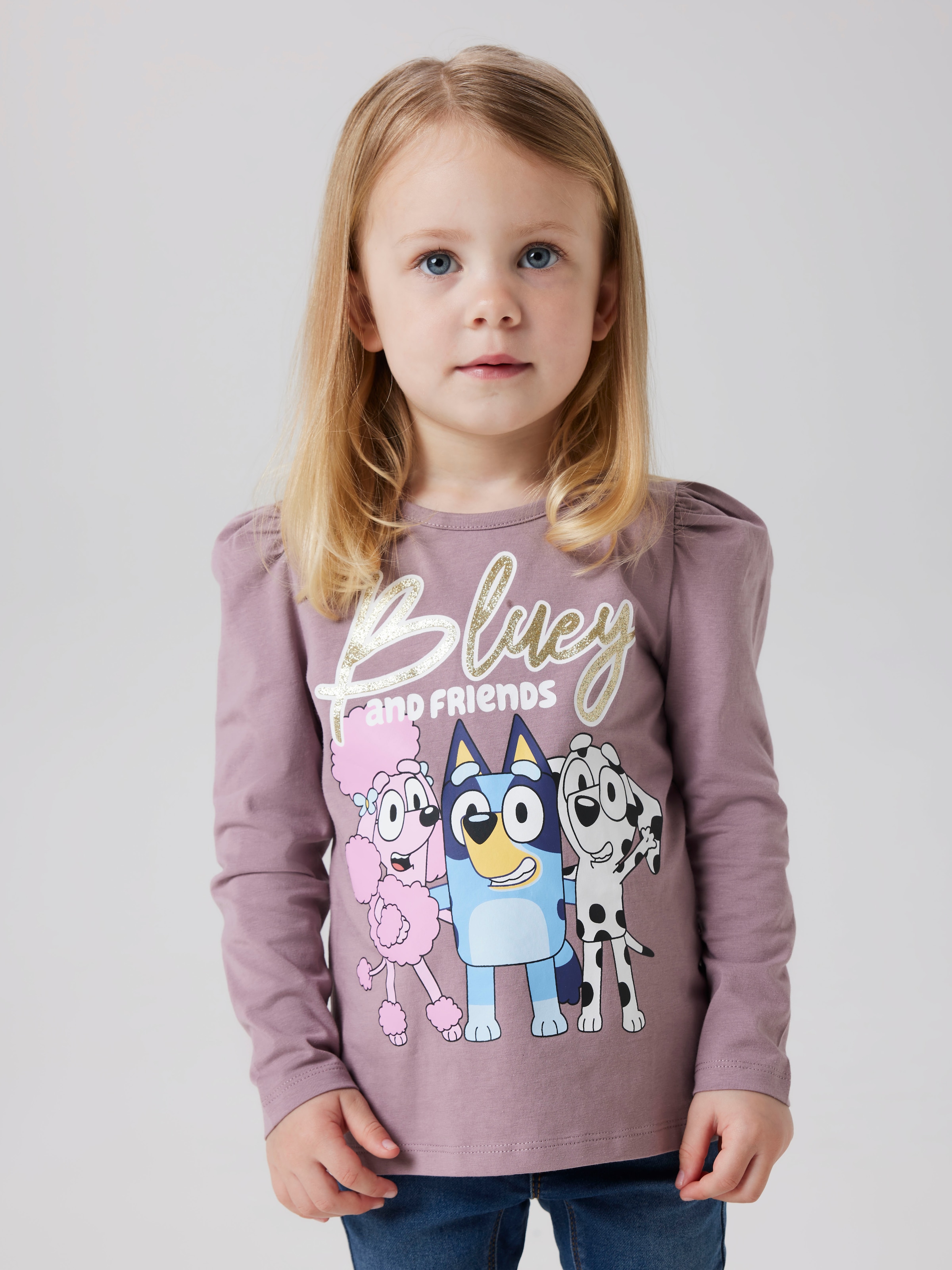 Name It Langarmshirt »NMFARIA BLUEY LS TOP NOOS SKY« mit grossem Frontmotiv