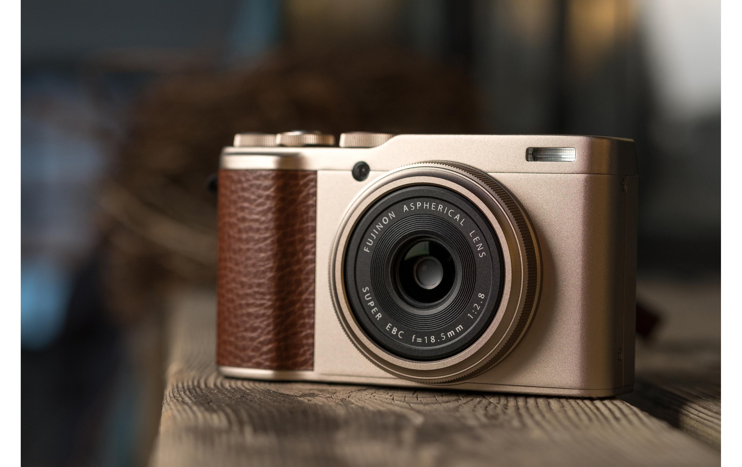 FUJIFILM Kompaktkamera »Fotokamera XF10«