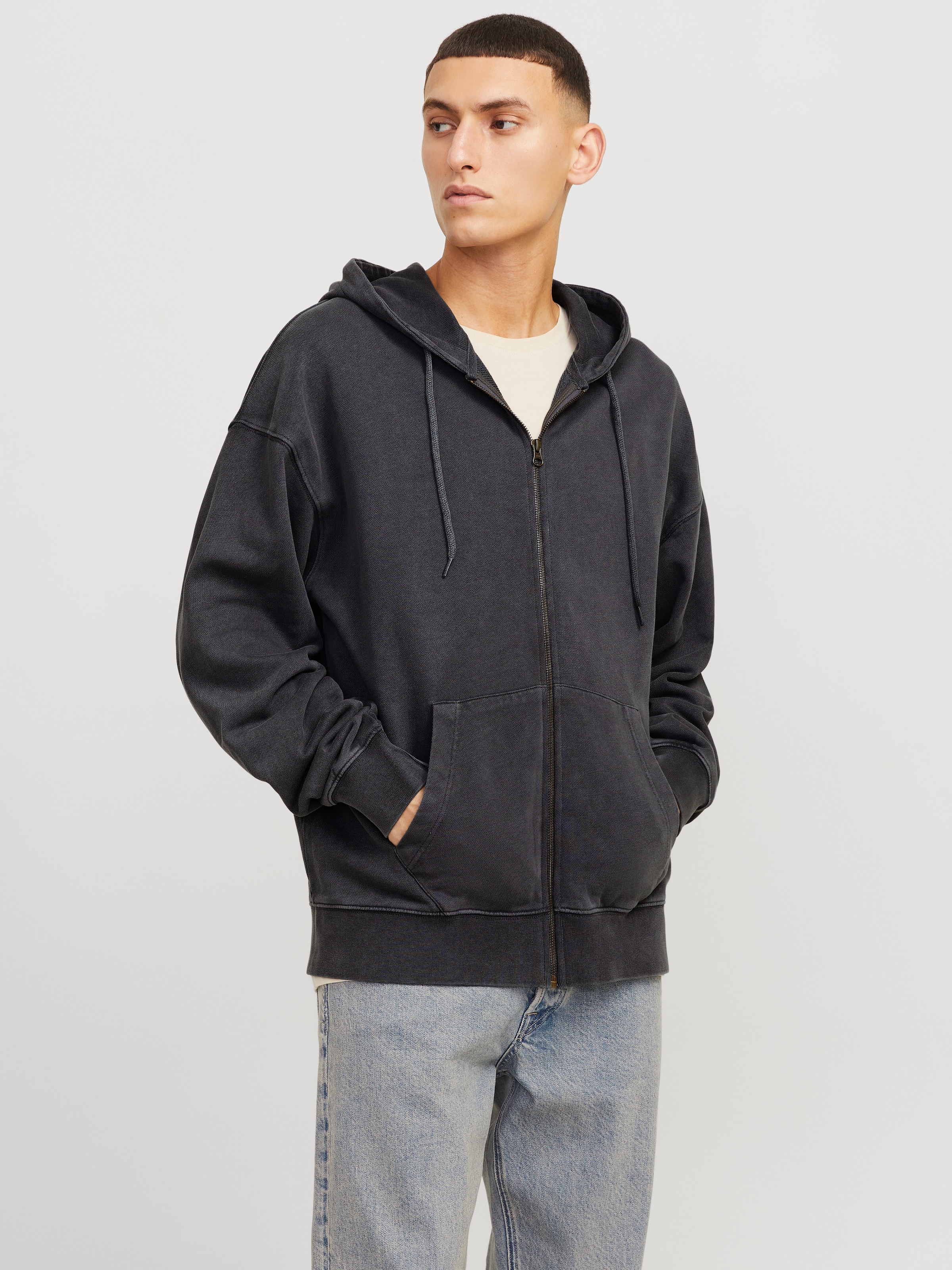 Jack & Jones Kapuzensweatjacke »JJECHARGE Hoodie mit Kapuze, Kordelzug und Taschen« unifarben, modisch, loose fit, Baumwolle, Kapuze