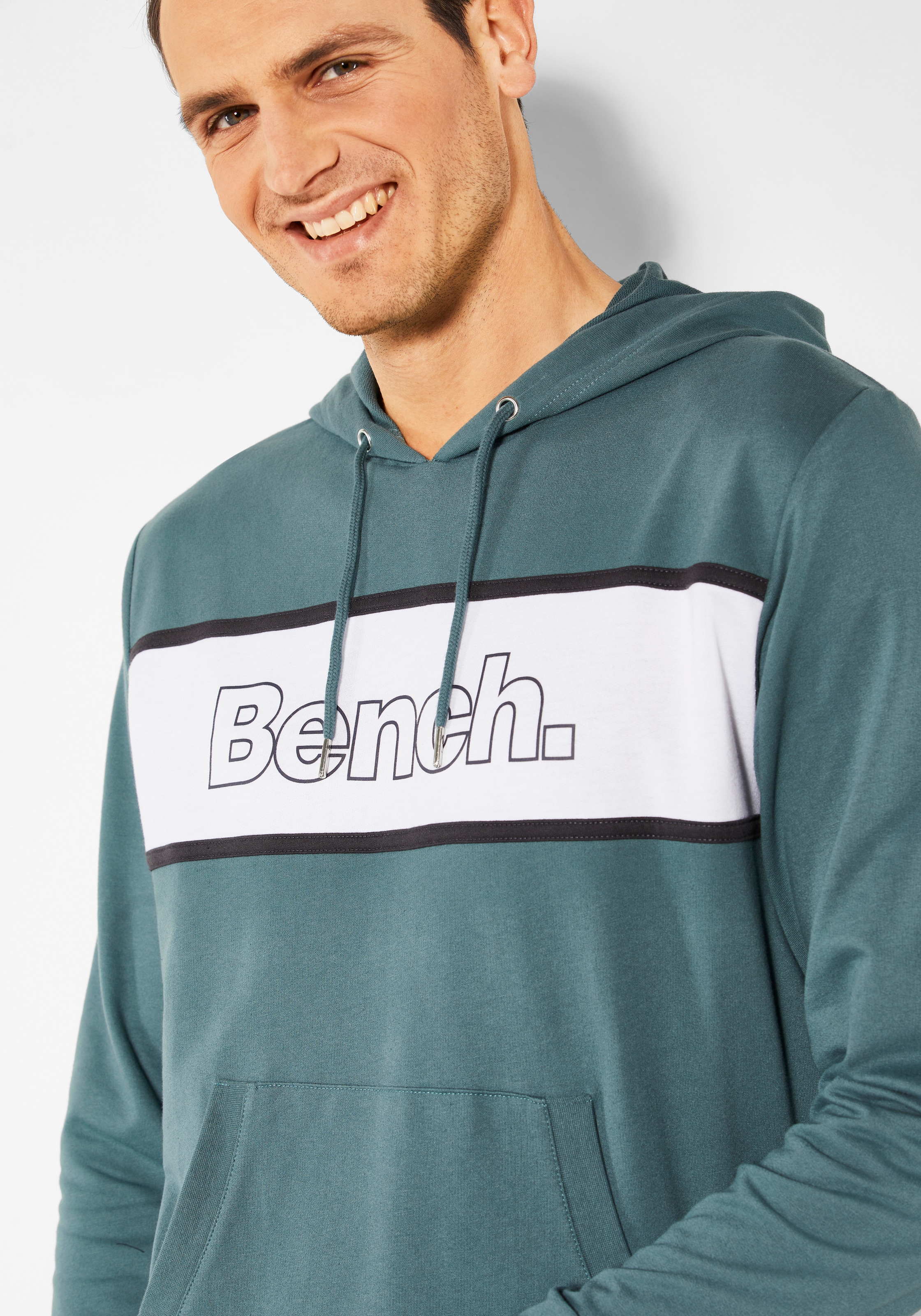 Bench. Loungewear Kapuzensweatshirt, mit Känguru Tasche