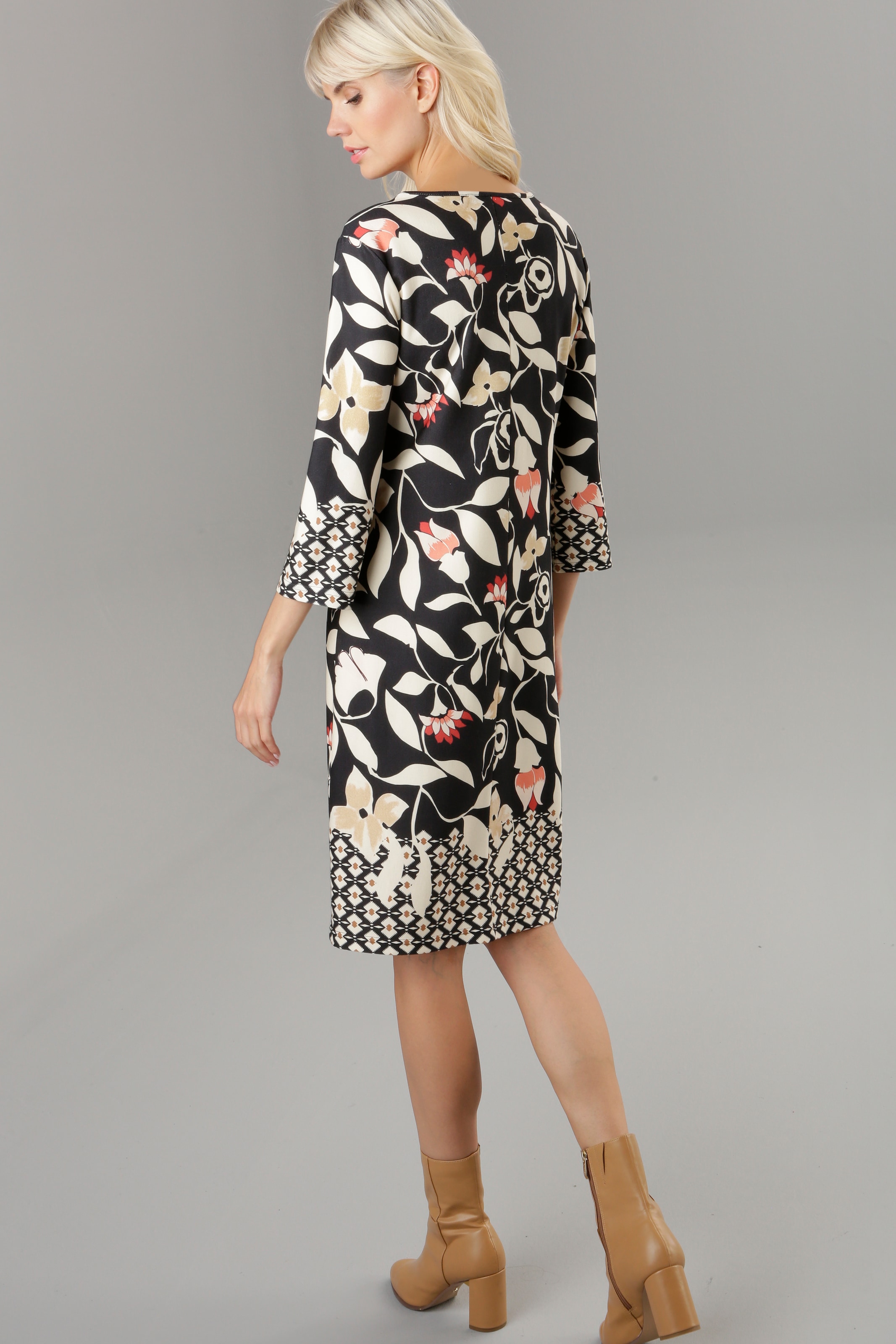 Jerseykleid, SELECTED Jelmoli-Versand gemusterten Aniston online kaufen mit | Bordüren