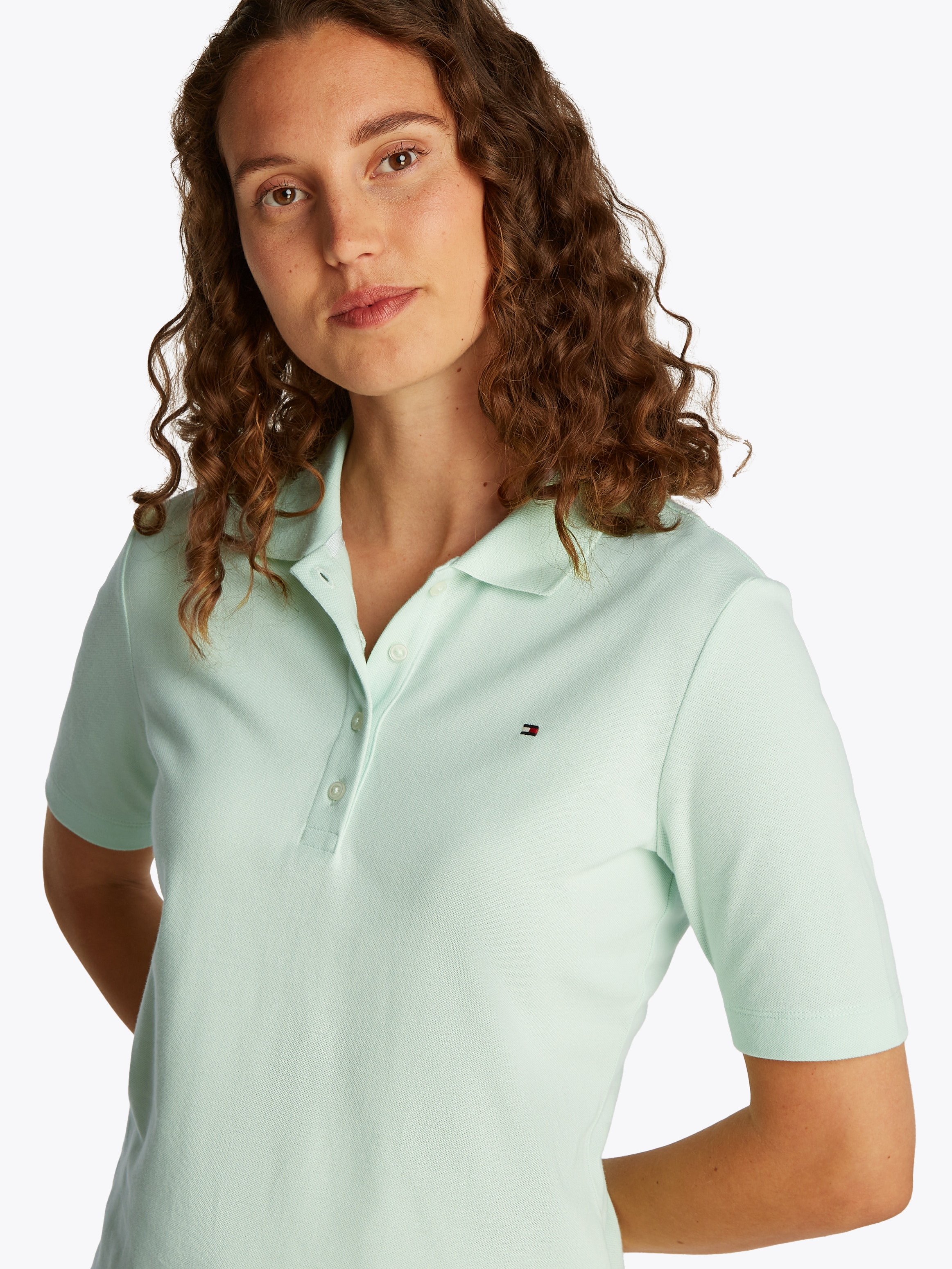 Tommy Hilfiger Poloshirt »1985 Regular Fit Pique Premium Polo«, mit Logo-Stickerei, mit Seitenschlitzen