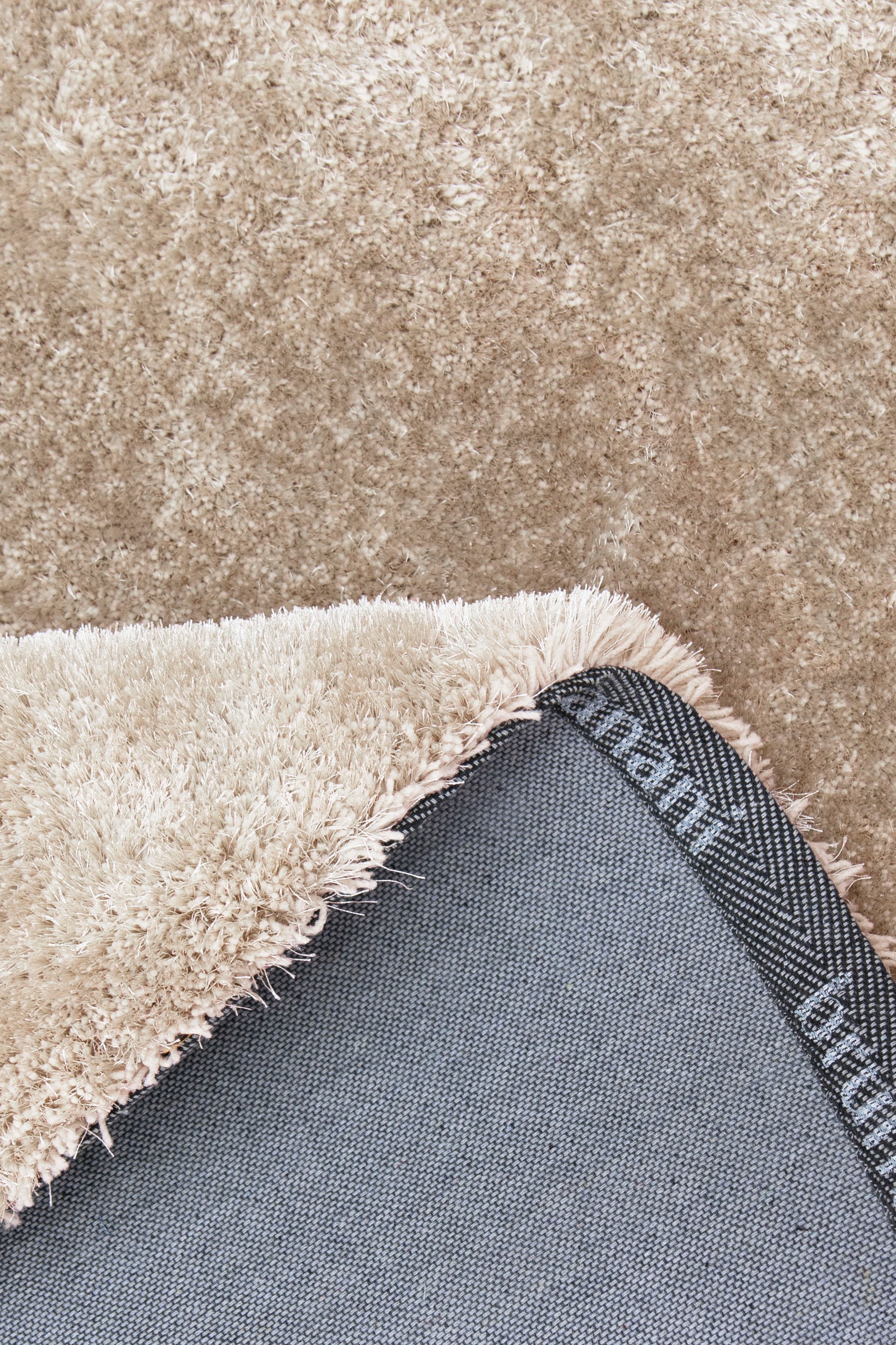 Bruno Banani Hochflor-Teppich »Dana Teppich, Kundenliebling«, rund, 30 mm Höhe, unifarben, Mikrofaser Teppiche, Wohnzimmer, Schlafzimmer, Esszimmer