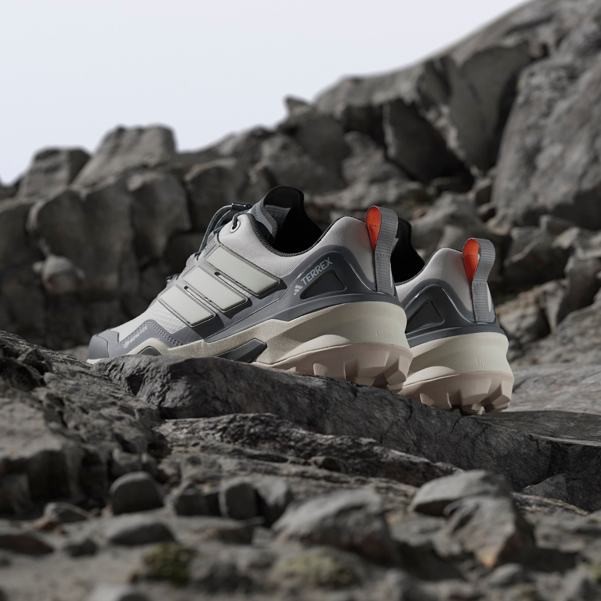 adidas TERREX Wanderschuh »TERREX SKYCHASER GORE-TEX«, wasserdicht