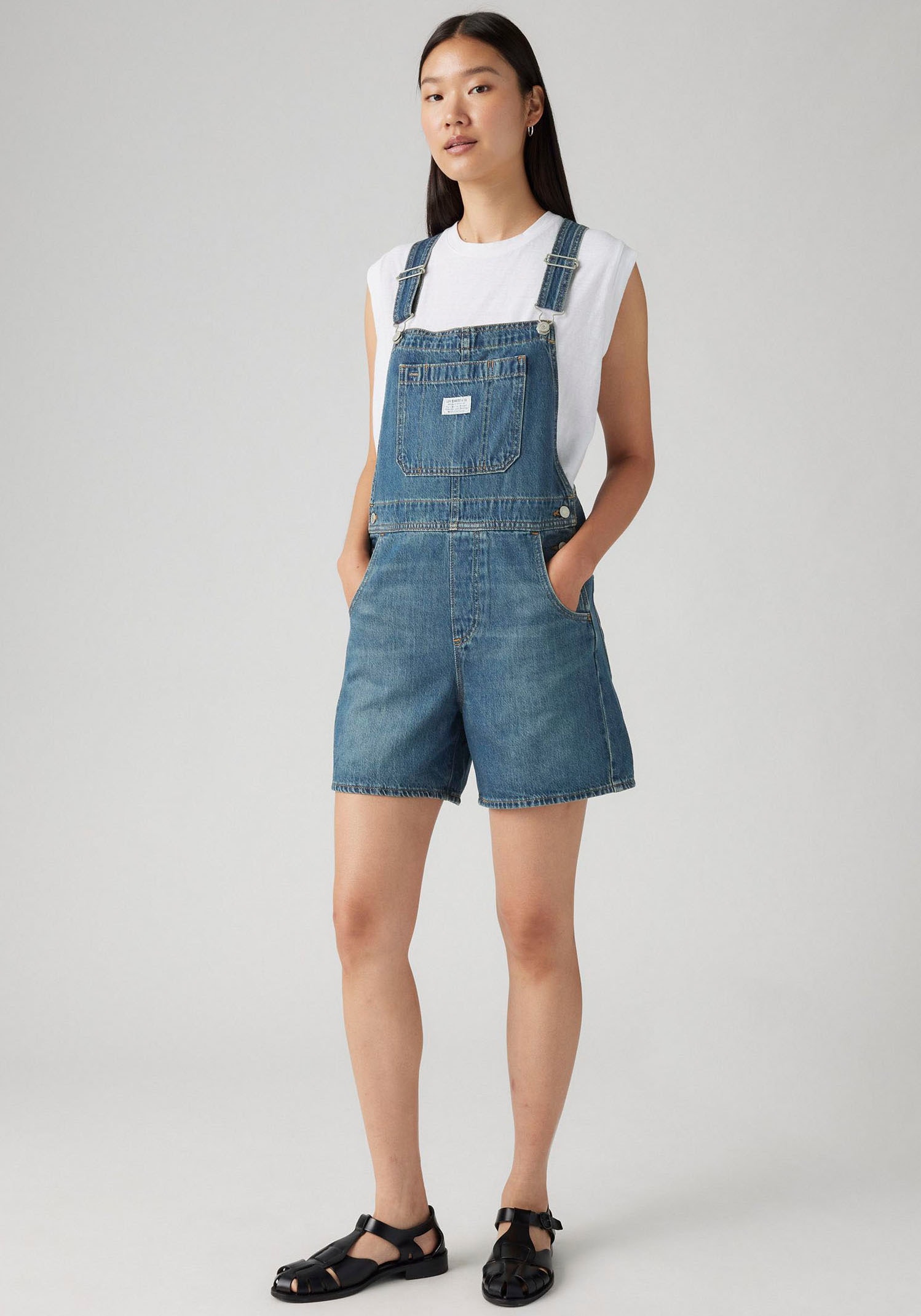 Levi's® Latzhose »UTILITY SHORTALL«, im Five-Pocket Style