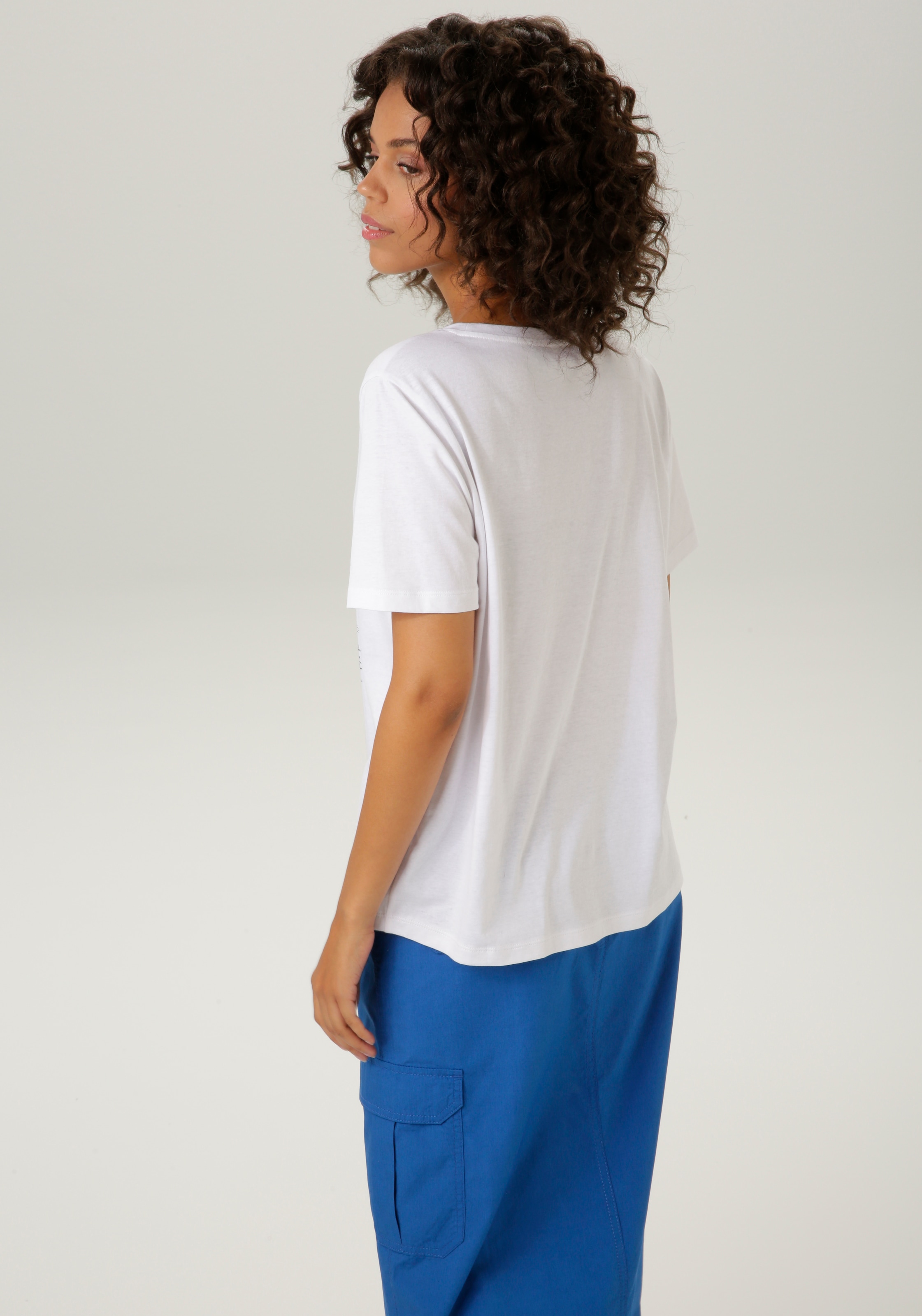 Aniston CASUAL T-Shirt, mit silberfarbenem Folienprint verzierter Frontdruck