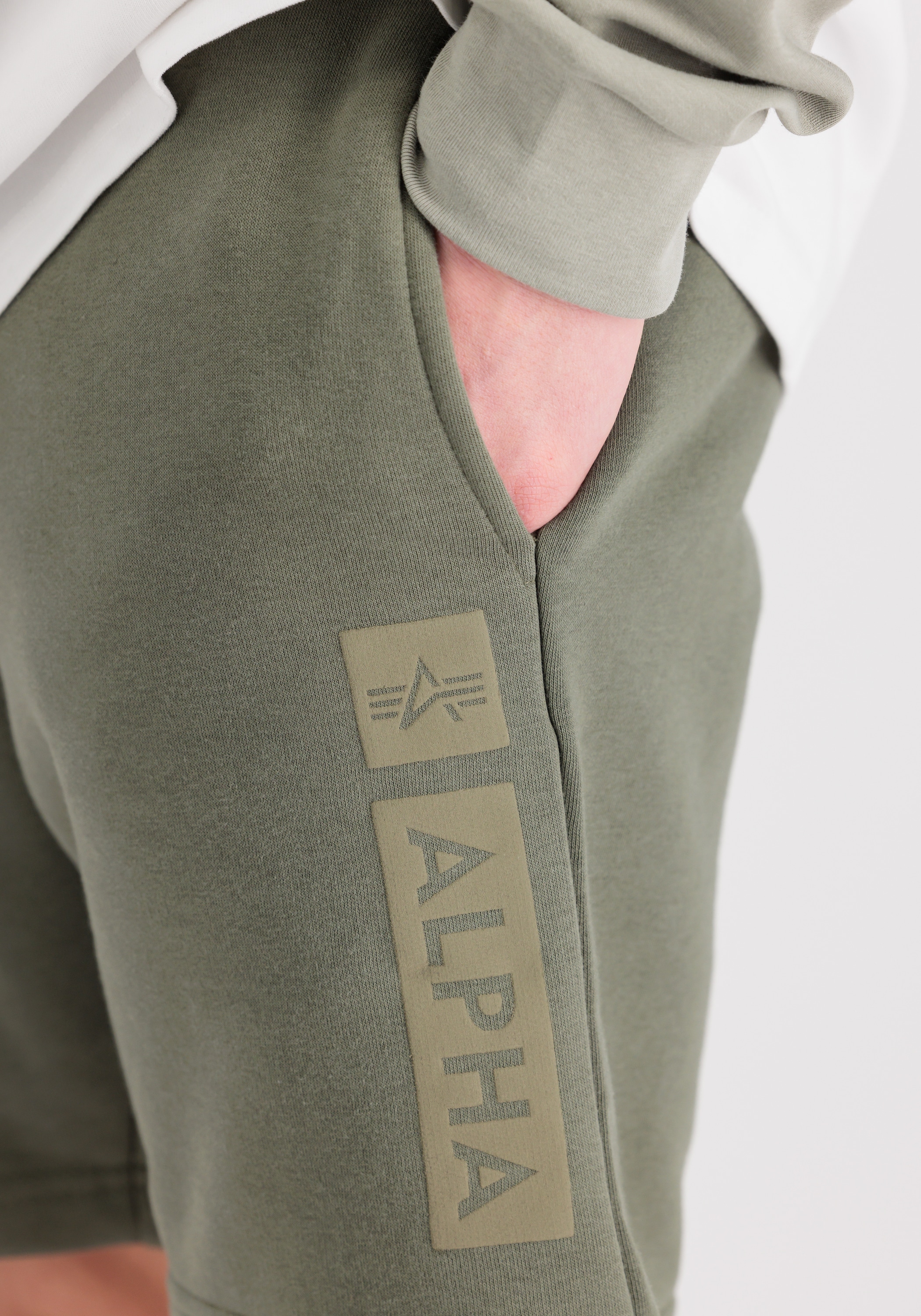 Alpha Industries Shorts »Alpha Industries Men - Shorts Alpha Puff Print Short«