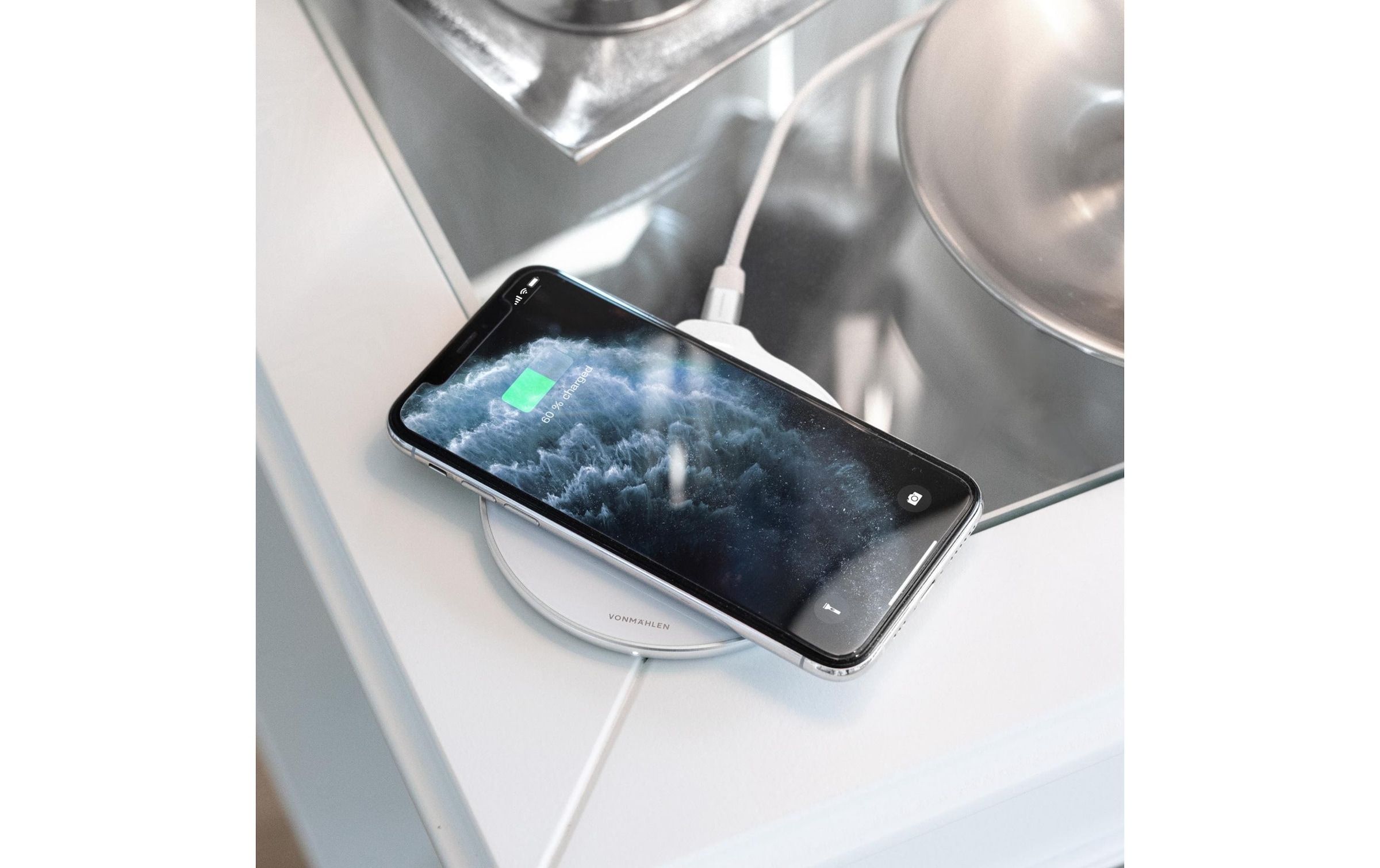 VONMÄHLEN Wireless Charger »Aura Black«